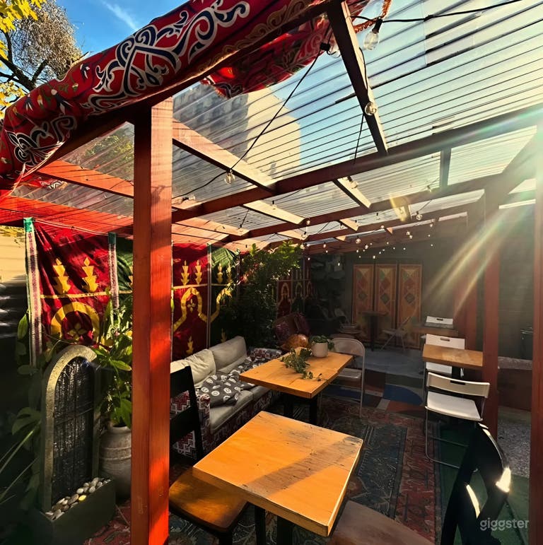  Cozy Outdoor Lounge – Perfect for Gatherings & Hookah 