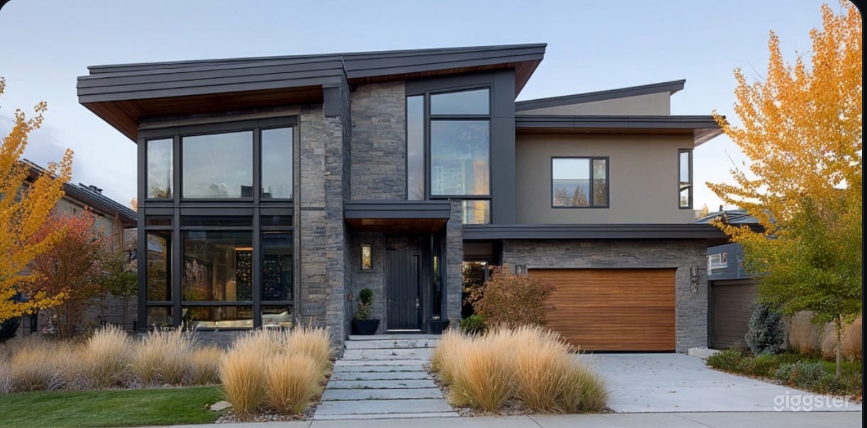 Modern Home– Ideal for Photoshoots Photo 1