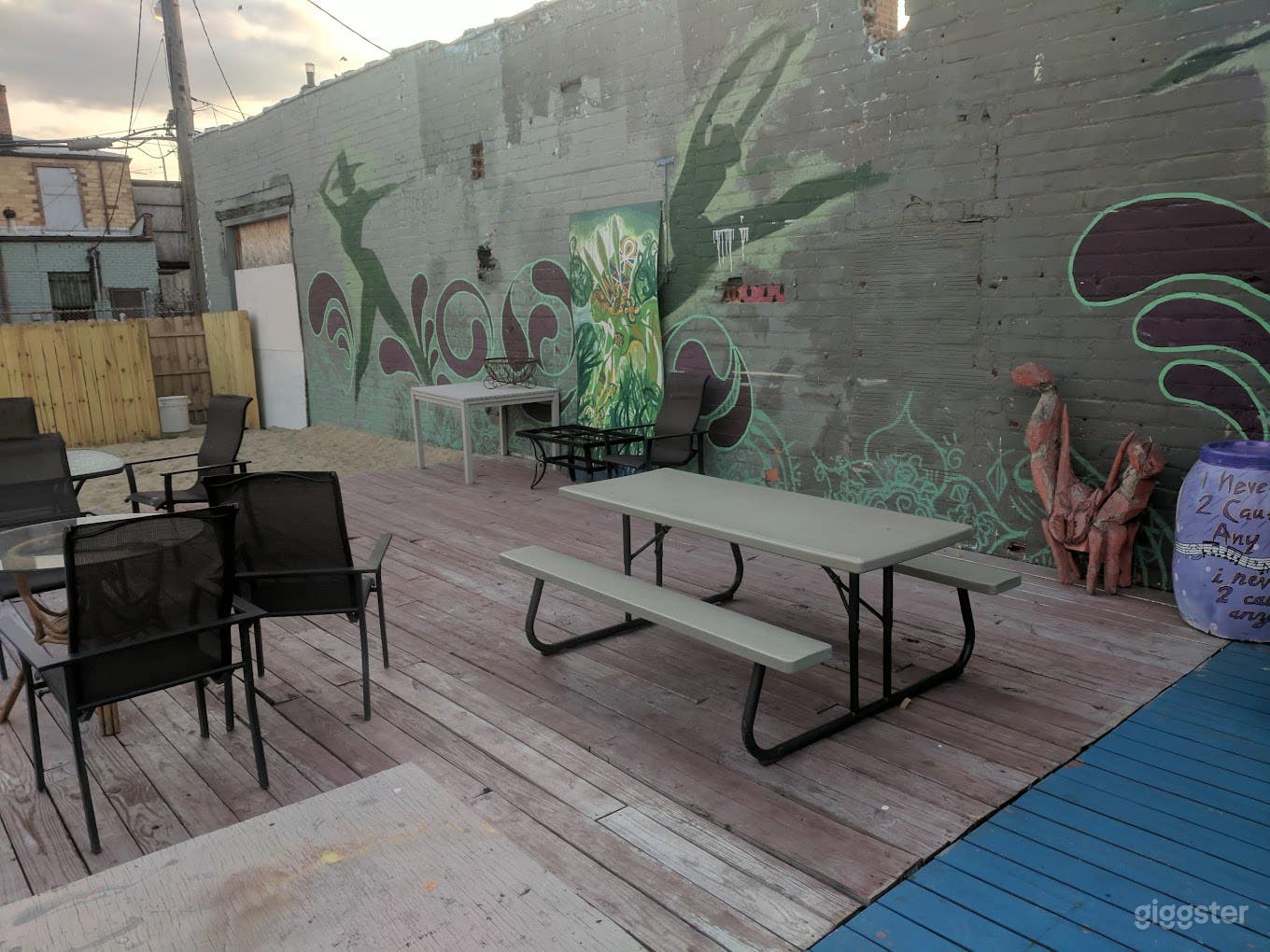 Equipped Back Patio  Photo 4