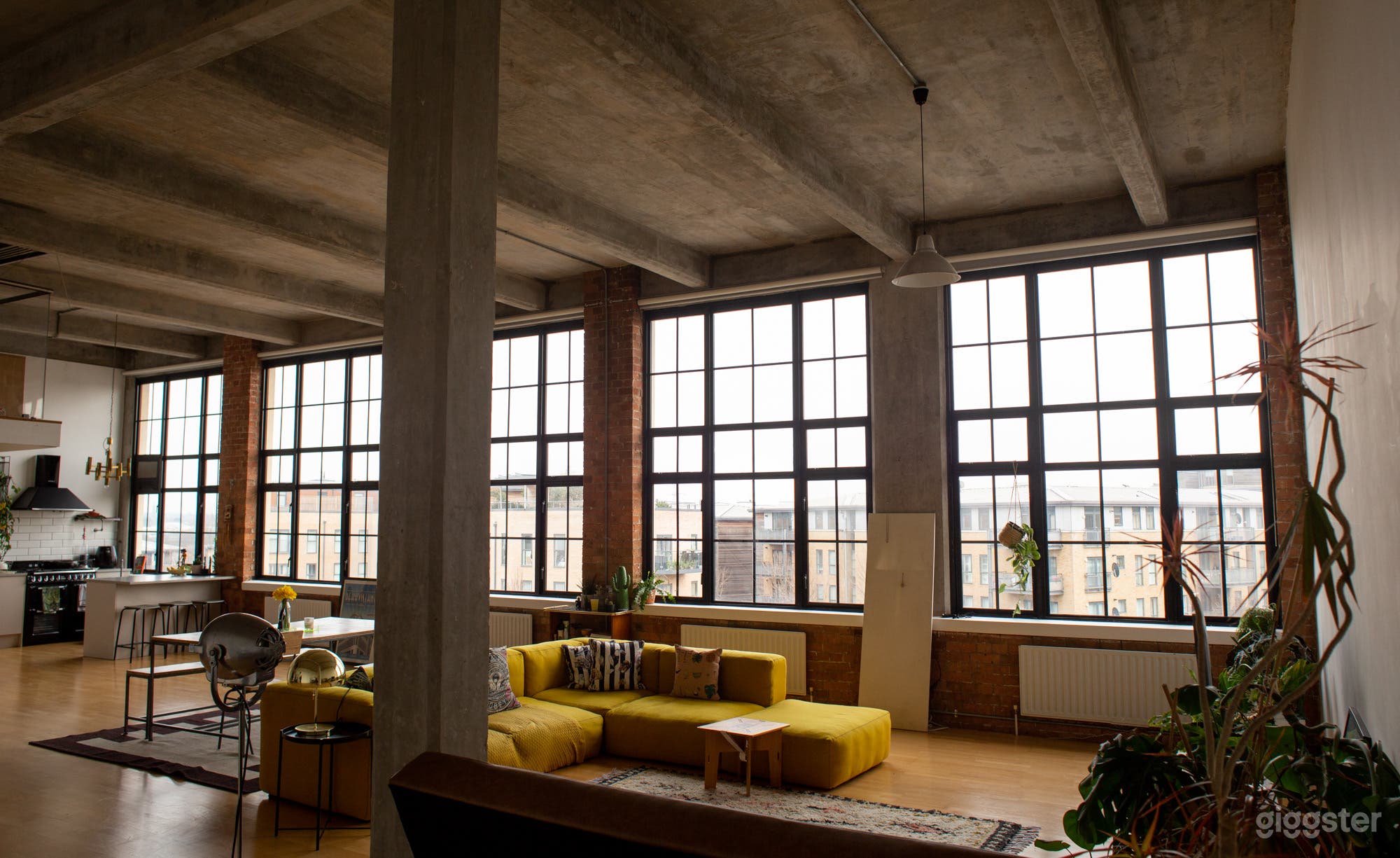 New York style open plan loft space in East London Photo 1