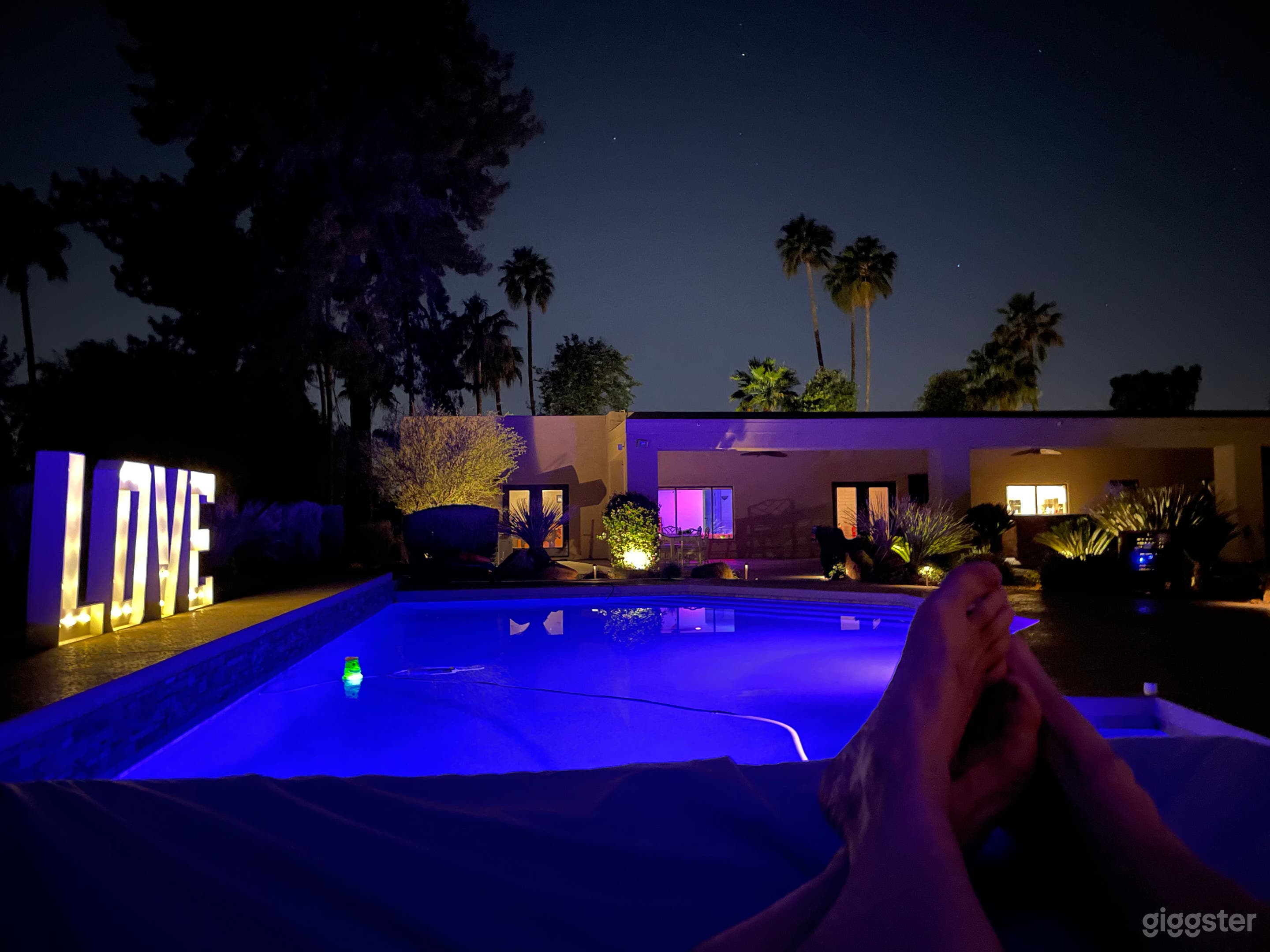 Beautiful Home on Orange Tree Golf Course 1.1 acre Photo 3