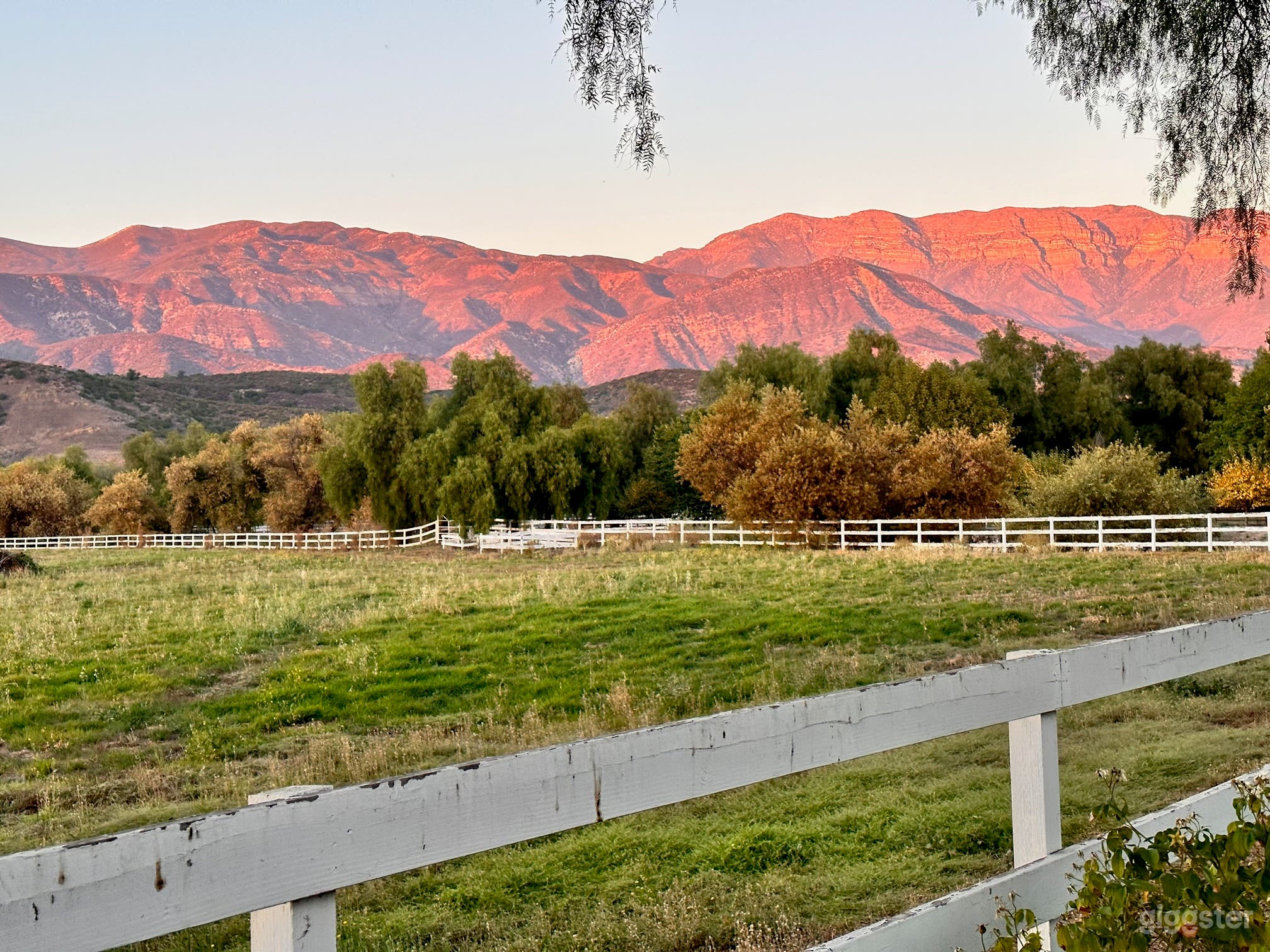 Unobstructed views of the Ojai "Pink Moment" 