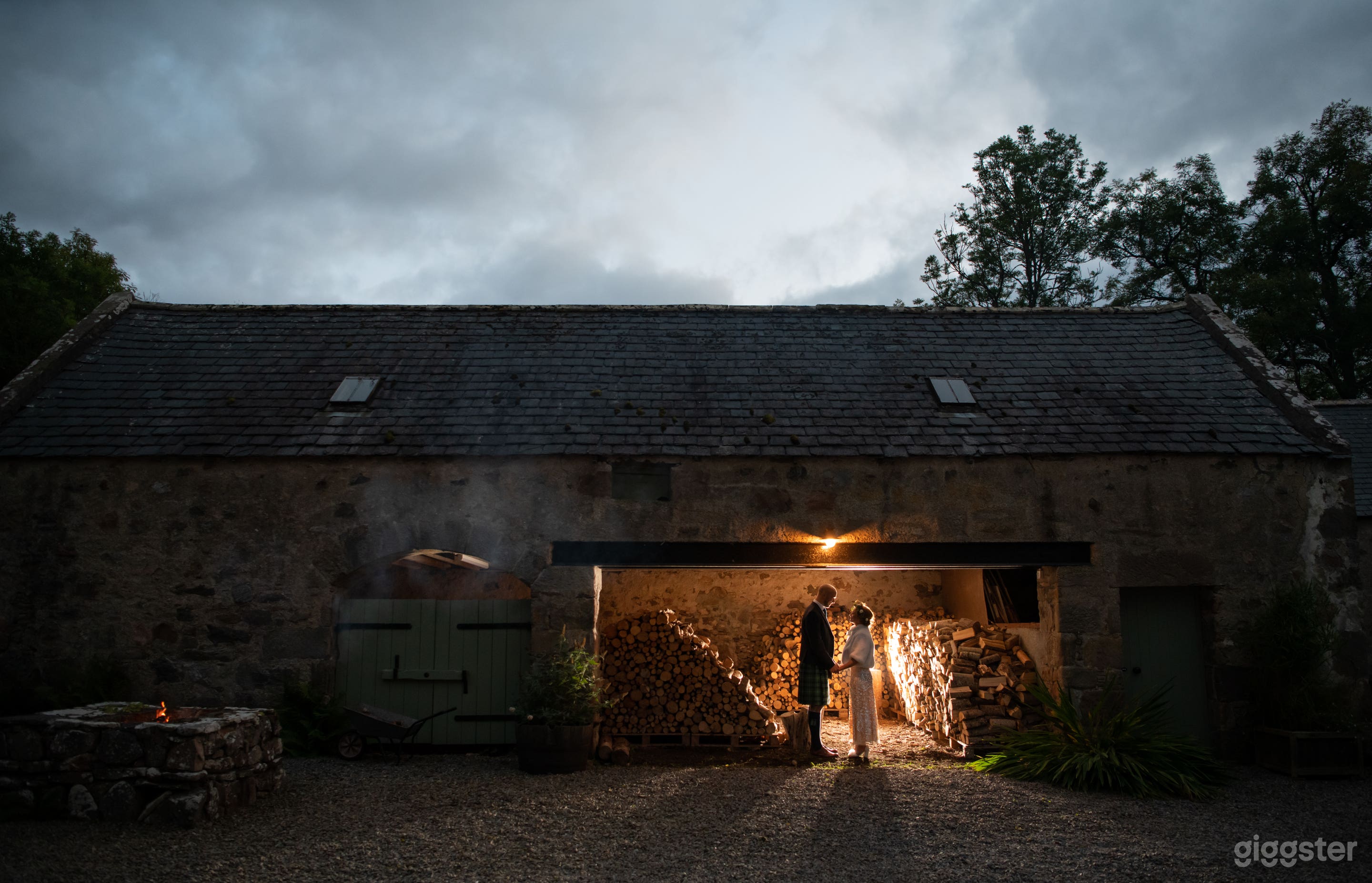 night shot Barns
