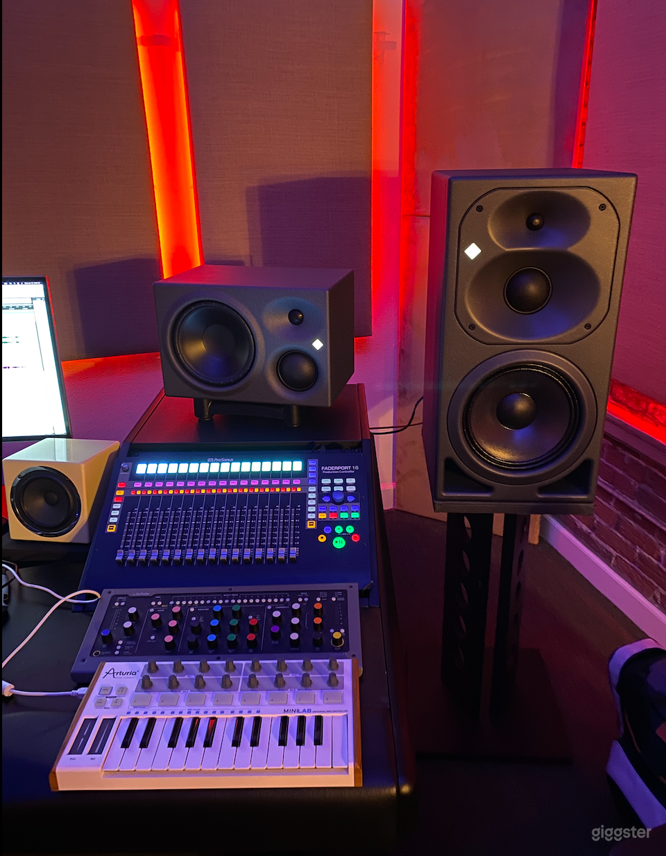 Music Recording Studio Photo 2