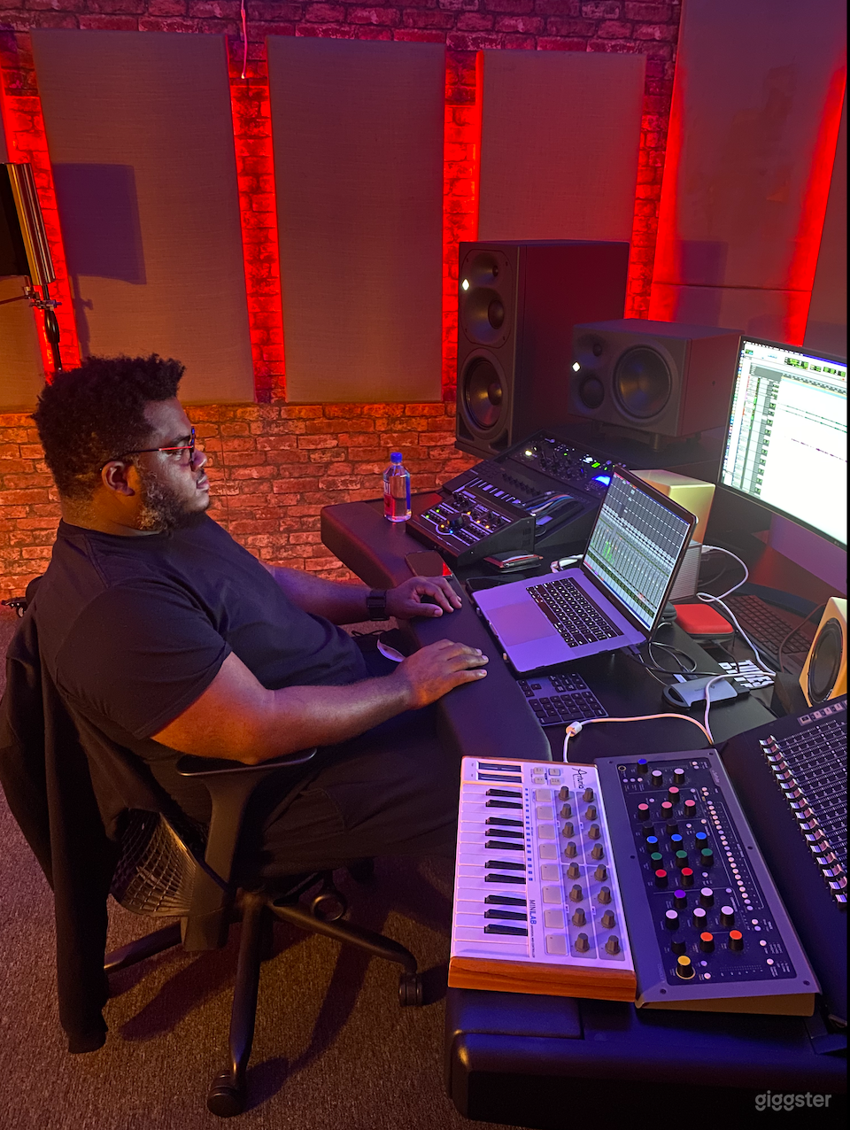 Music Recording Studio Photo 3