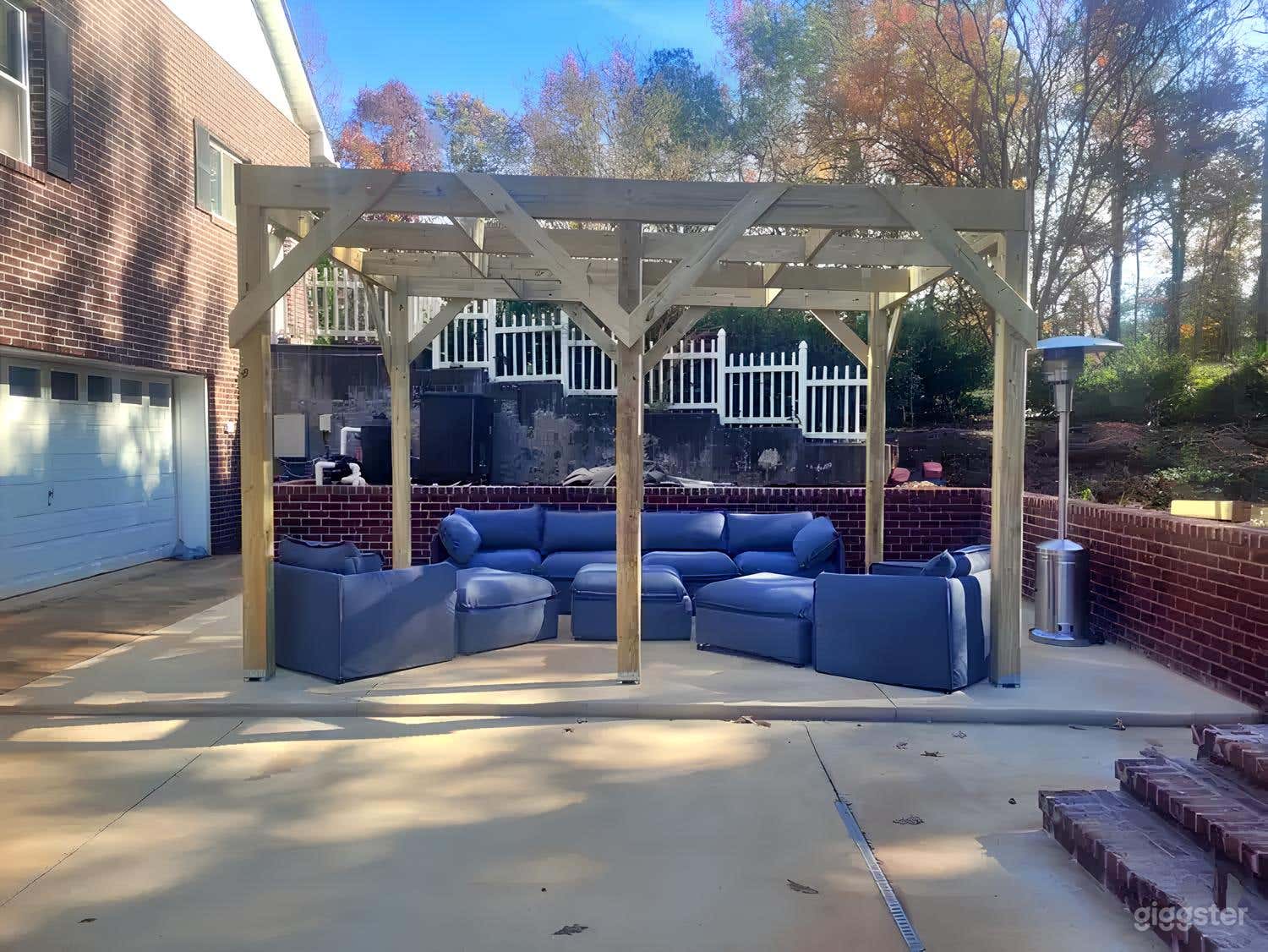 Stunning Poolside Retreat on Beautiful 100 Acre Land Photo 3