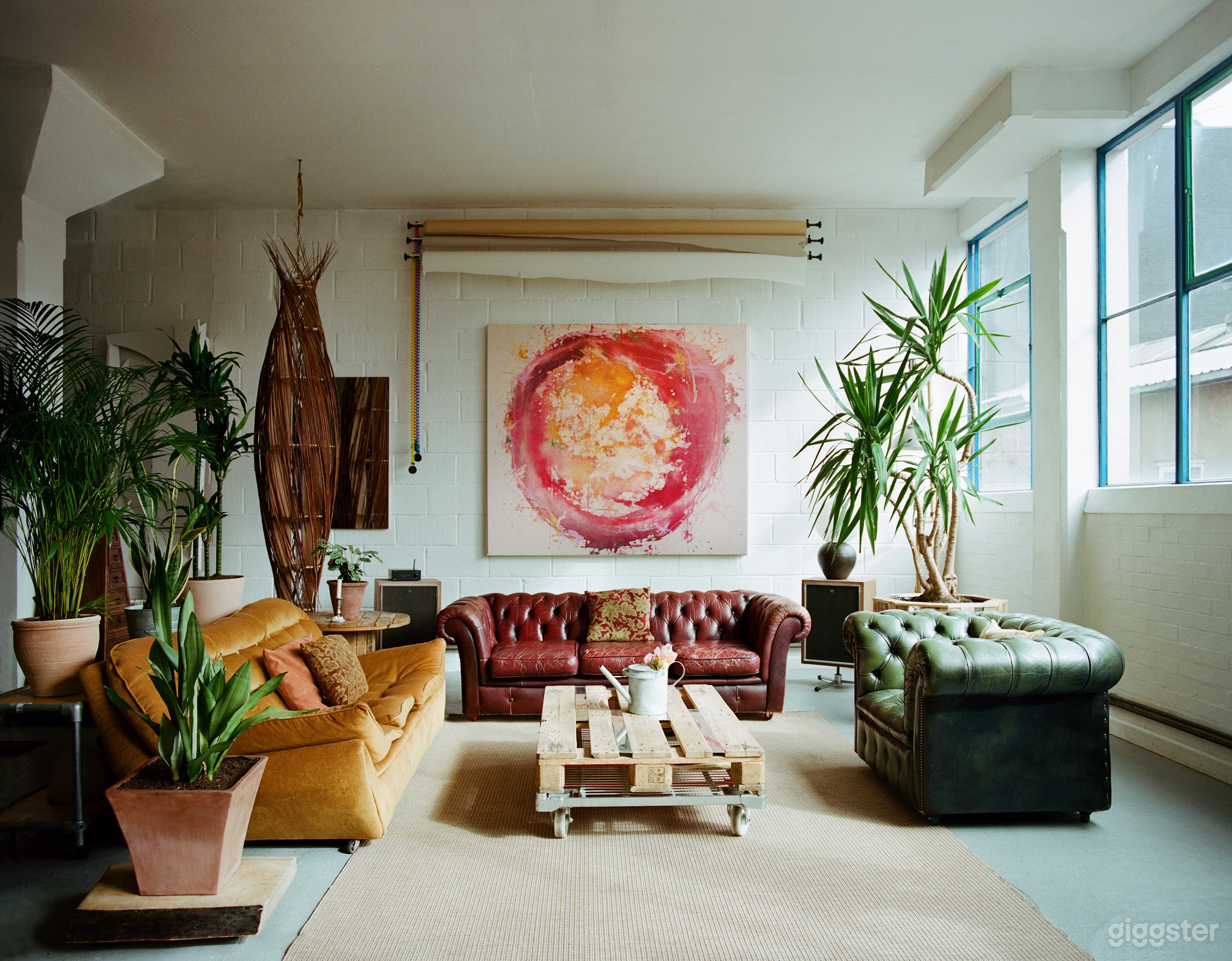 Artistic / Industrial Warehouse Loft Photo 1