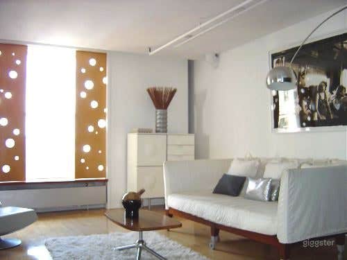 Large modern penthouse duplex: Location 2991 