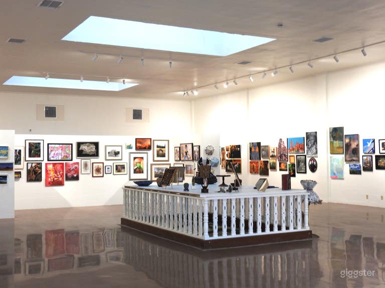  Galería enorme y hermosa en edificio del Registro Nacional de Lugares Históricos 