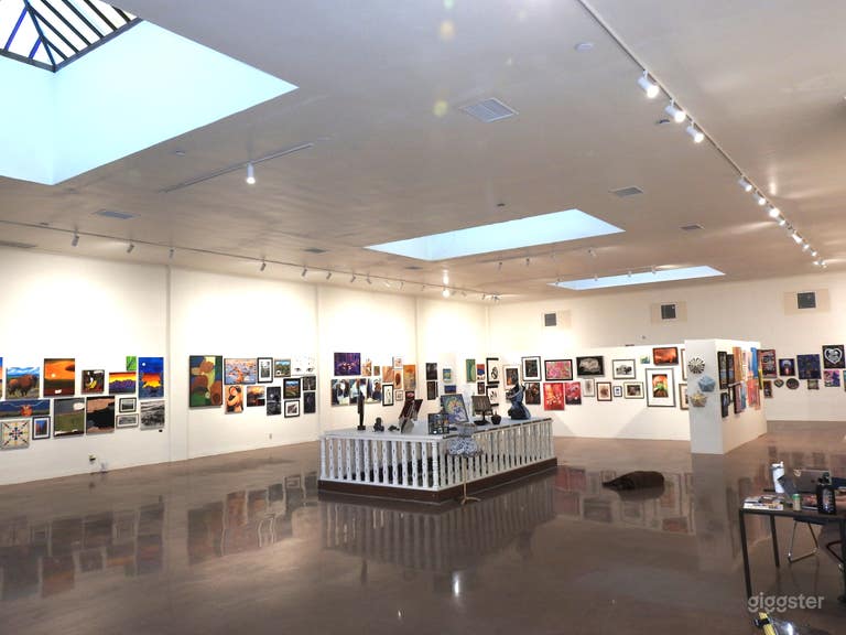  Galería enorme y hermosa en edificio del Registro Nacional de Lugares Históricos 