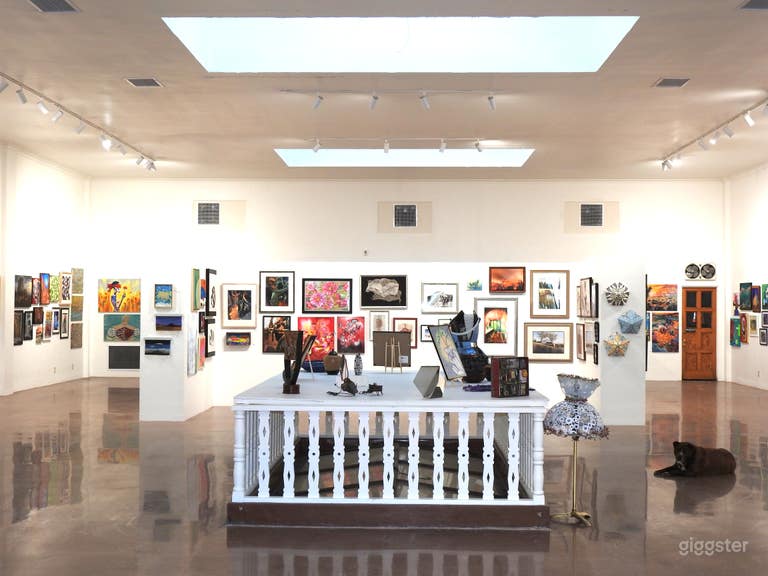  Galería enorme y hermosa en edificio del Registro Nacional de Lugares Históricos 