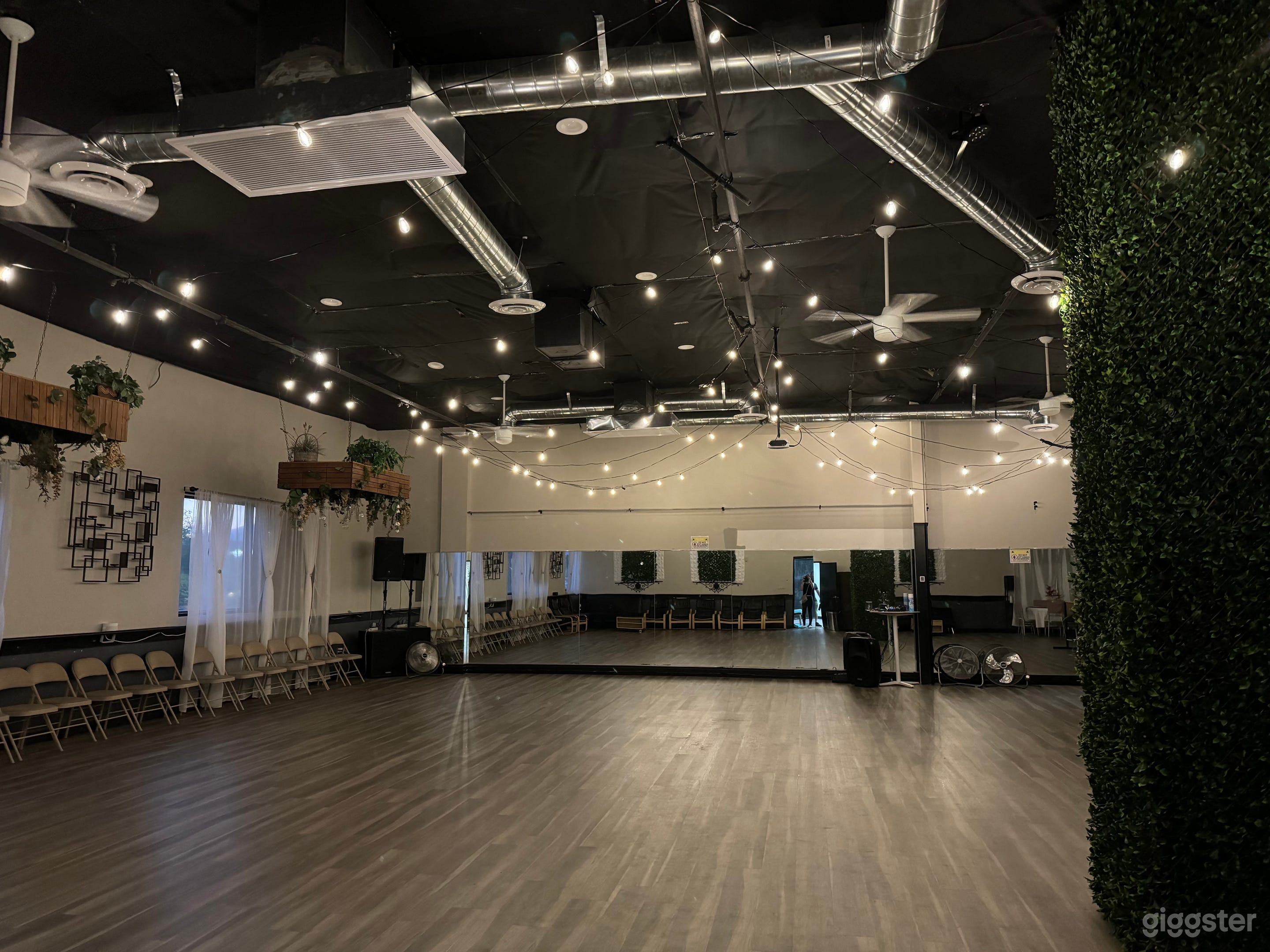 Chic, Light-Filled Space with Floral Accents Photo 3