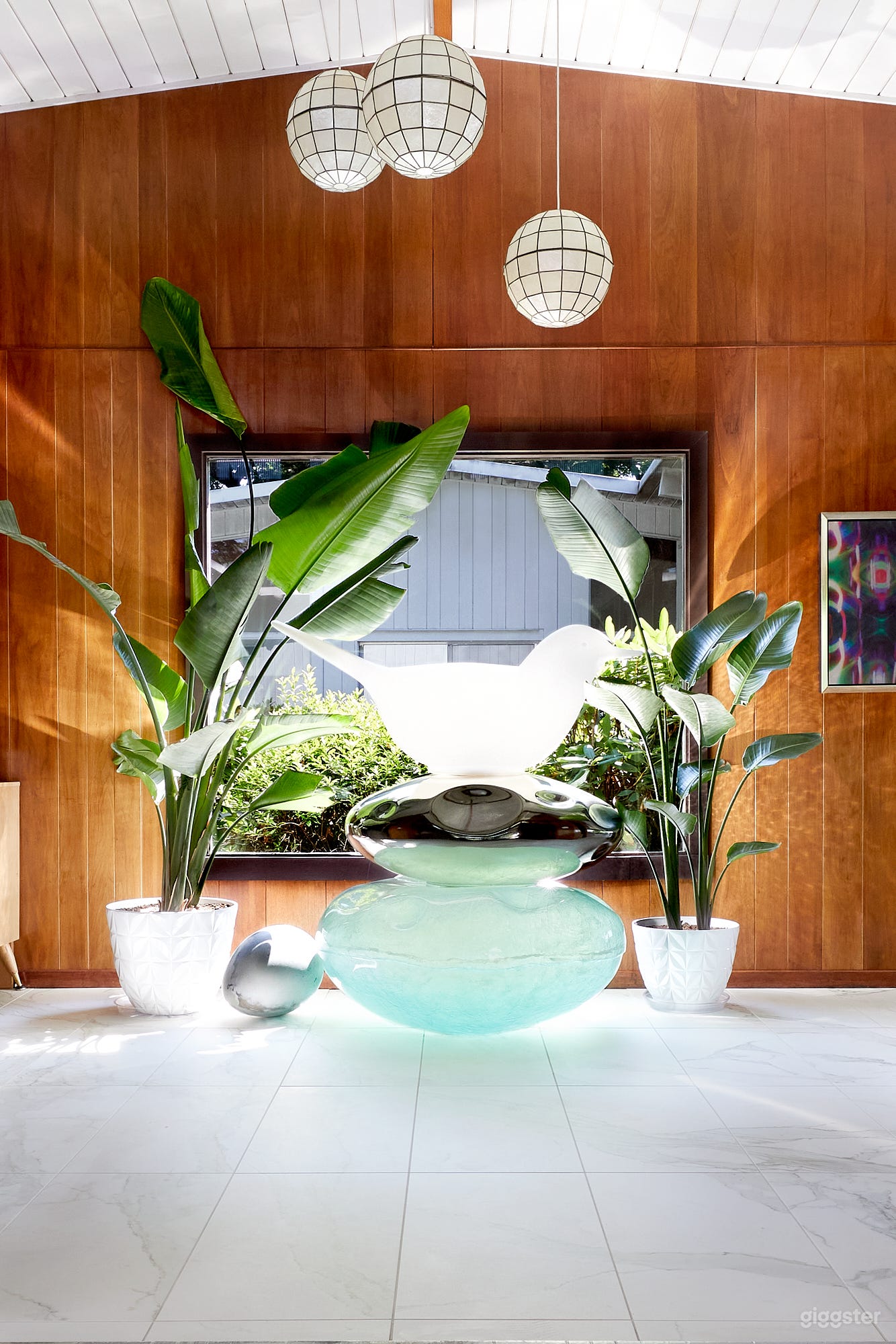 The entrance is facing the courtyard that lets in more light