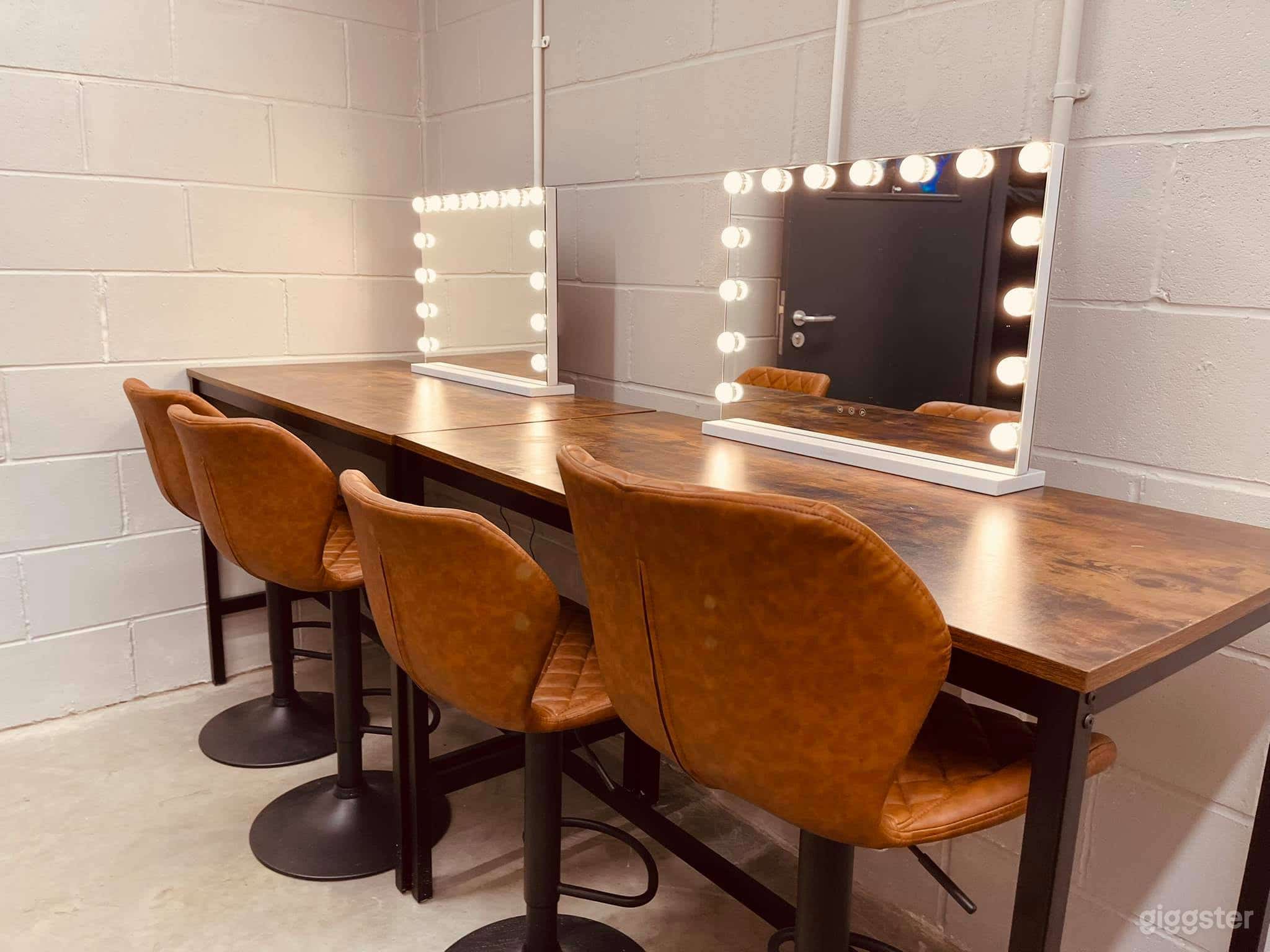 Rain &amp; Underwater Studio Photo 2