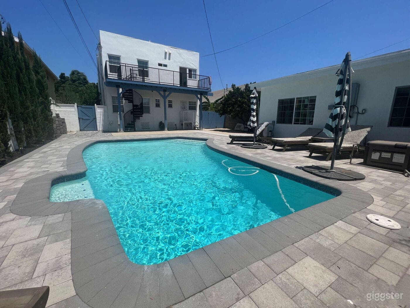 Reflective Swimming Pool Photo 1