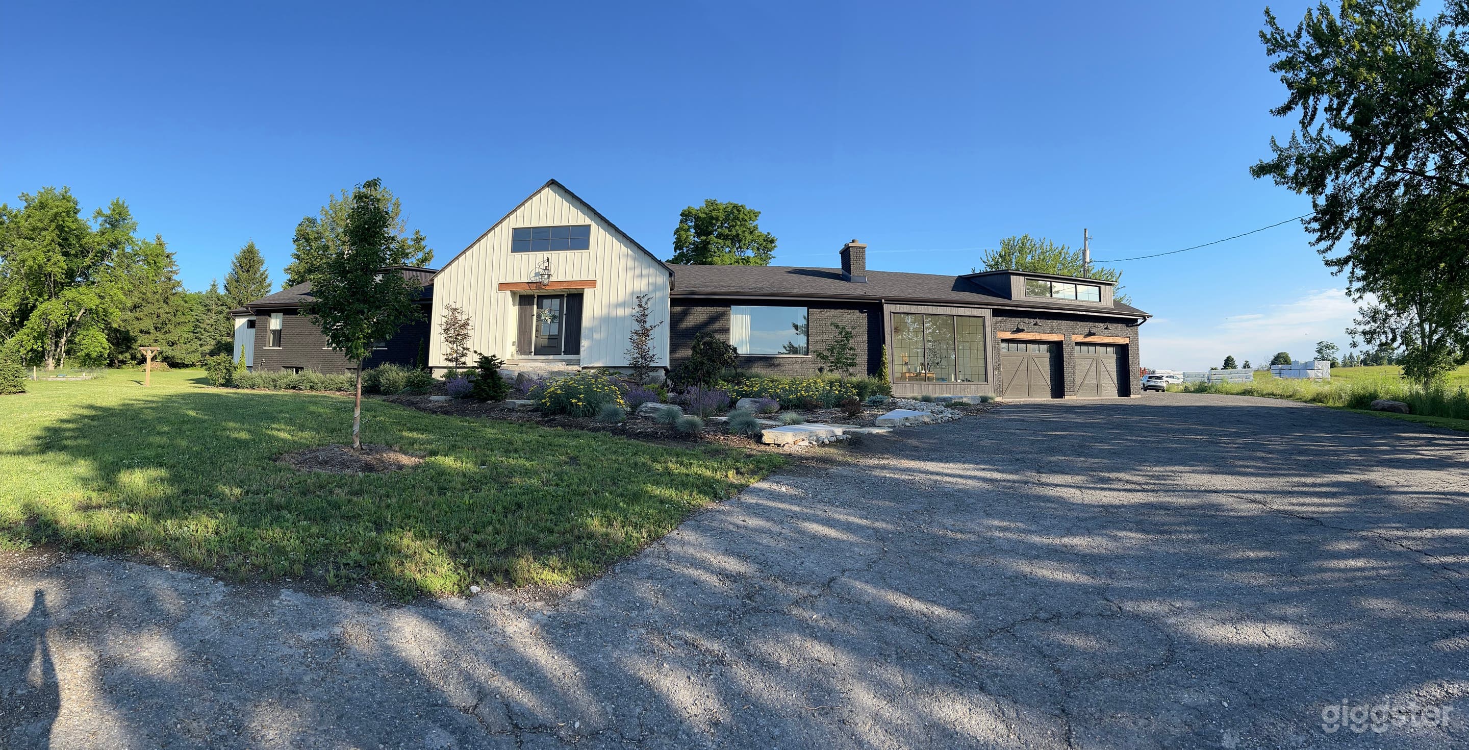 Farm -Country Location Photo 2