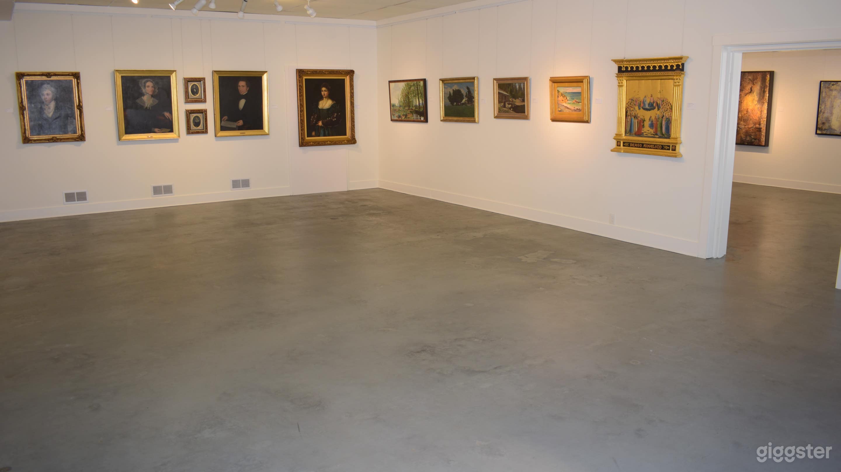  Fine Art Gallery Photo 3