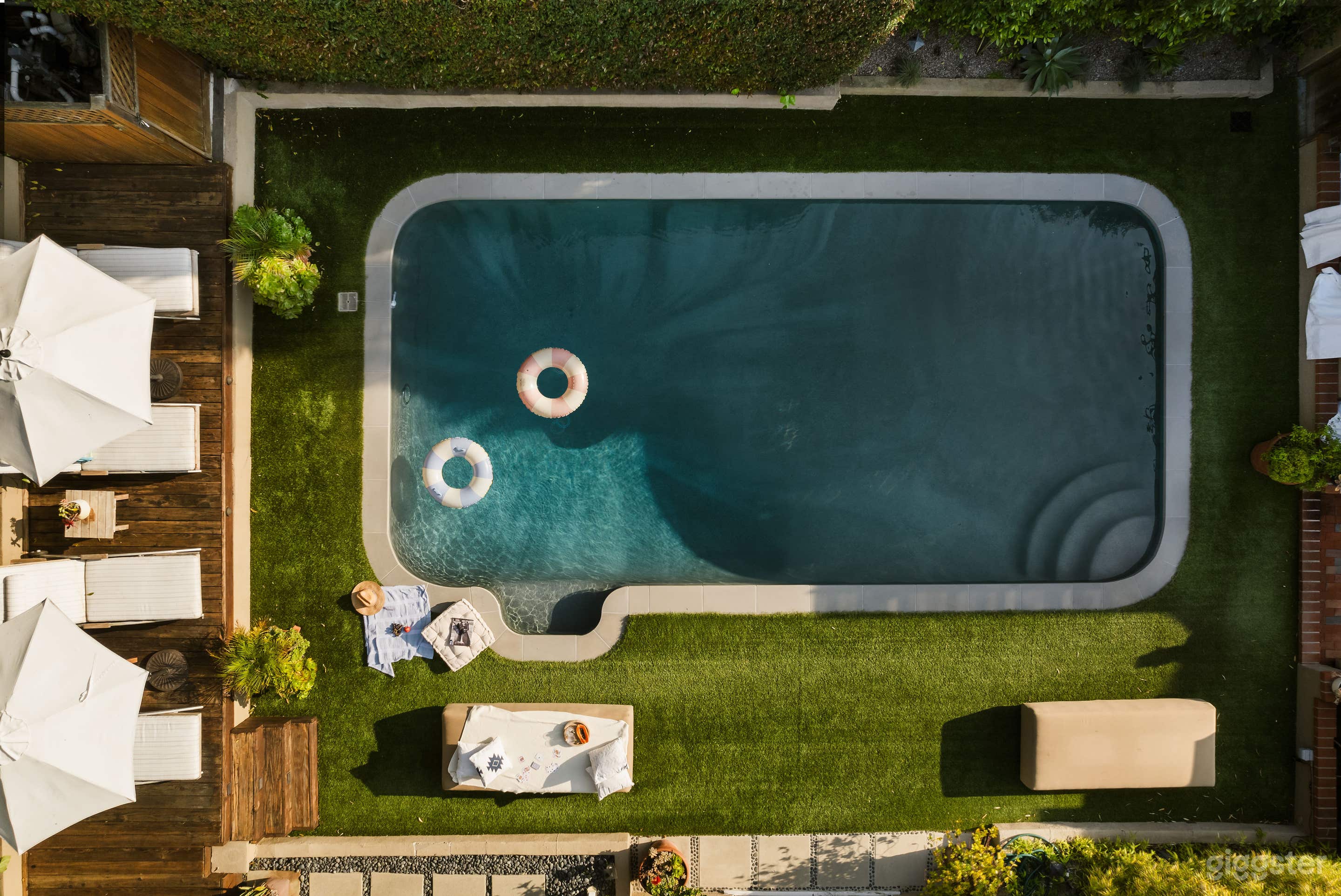 Sunny &amp; Chic Hollywood Hills Villa| Pool-Sauna-Spa Photo 1