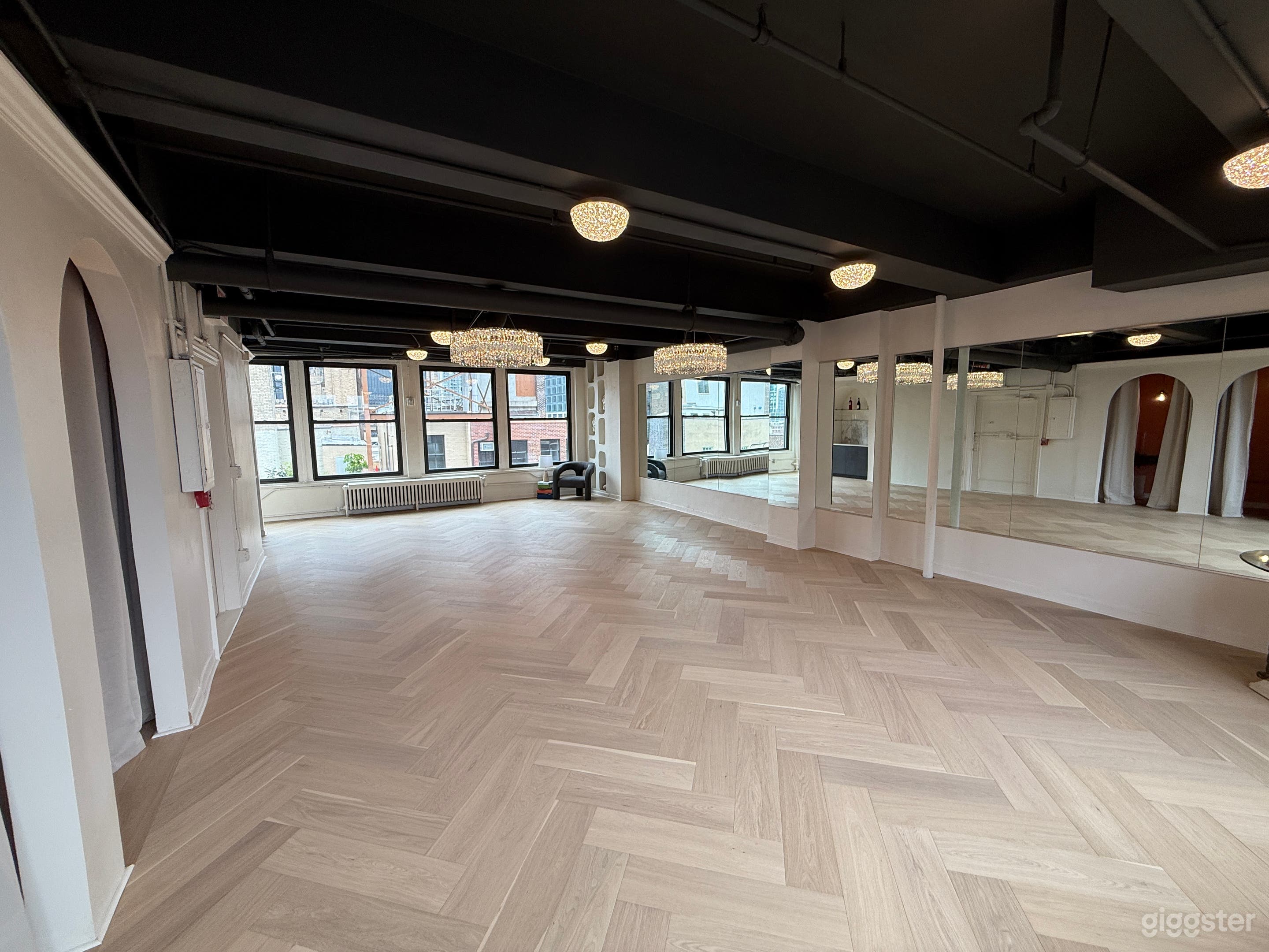 Posh Studio in the Sky Photo 2