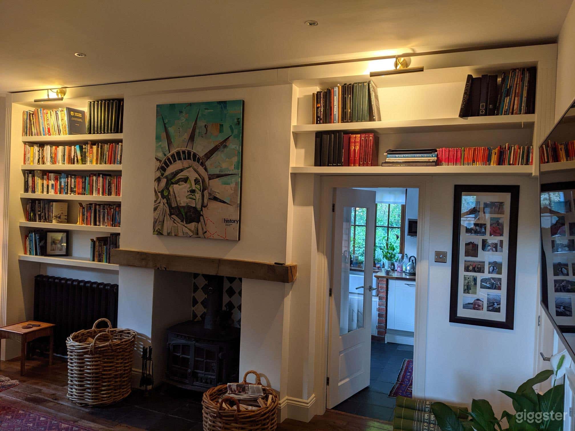 bookshelves and entrance to kitchen