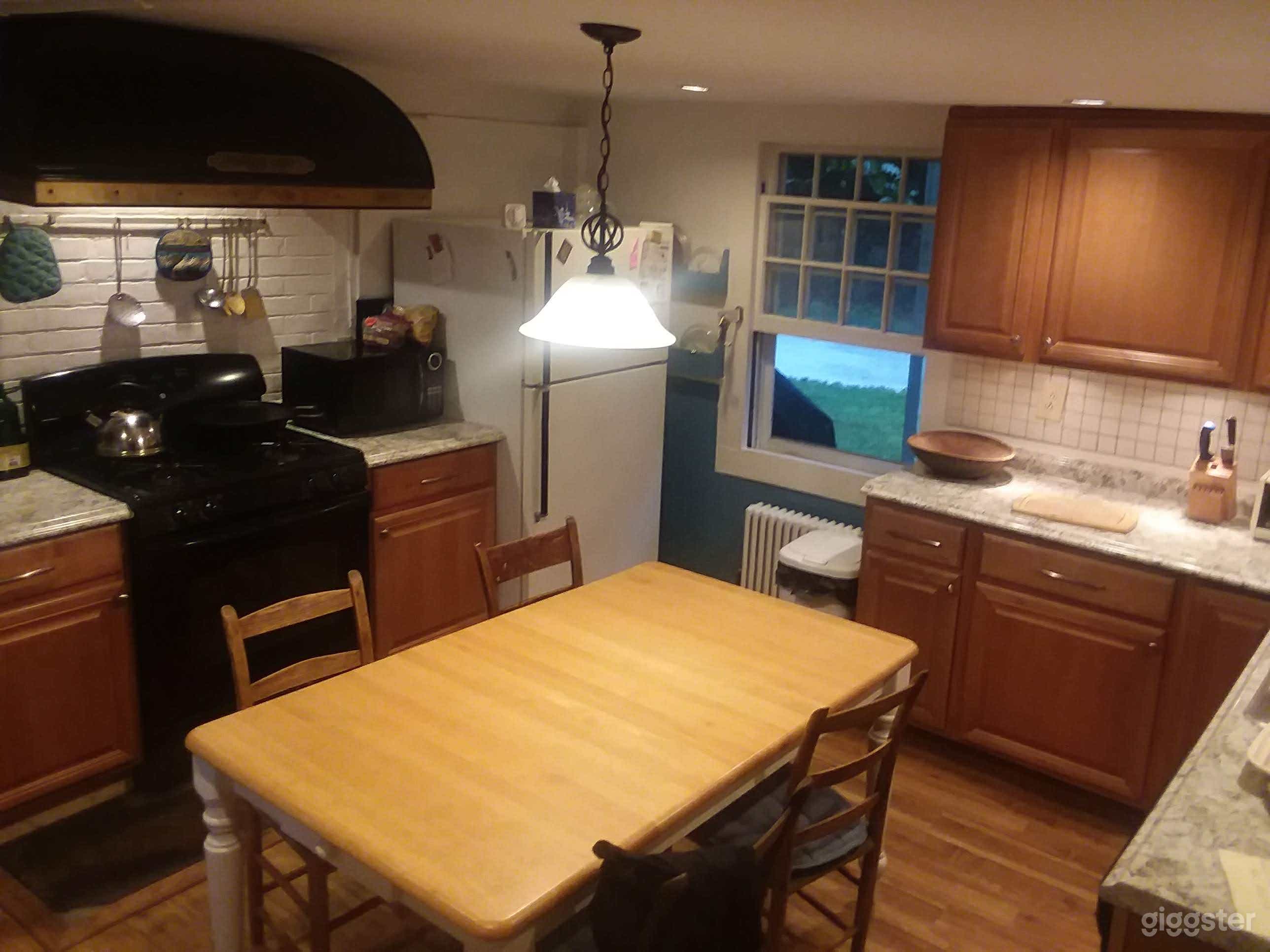 Simple 1700s kitchen