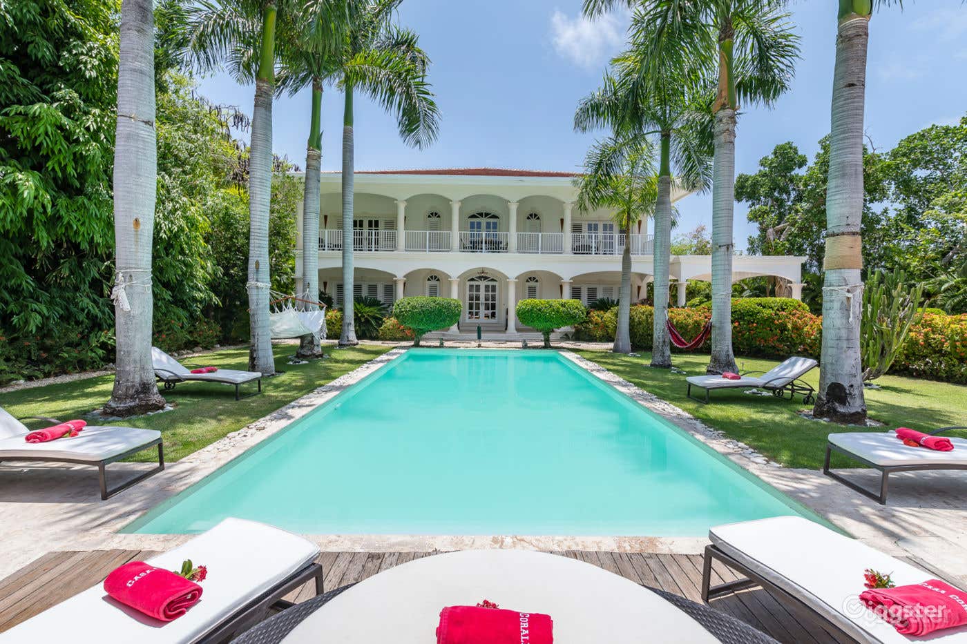 Villa Casa - Swimming Pool Rental Photo 3