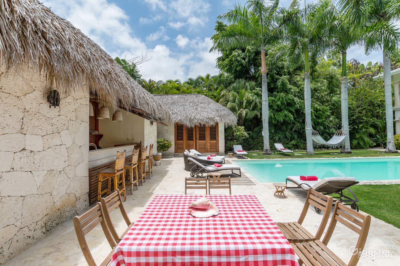 Villa Casa - Swimming Pool Rental Photo 4