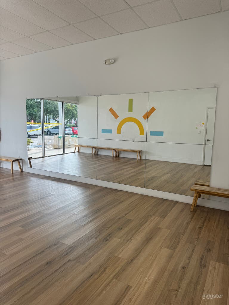  Modern indoor play space 
