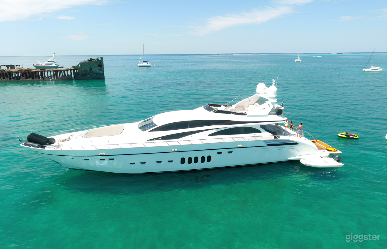 Azimut Grande 105” Yacht Photo 1