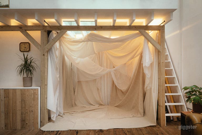  Industrial Warehouse Loft - Photography Studio 