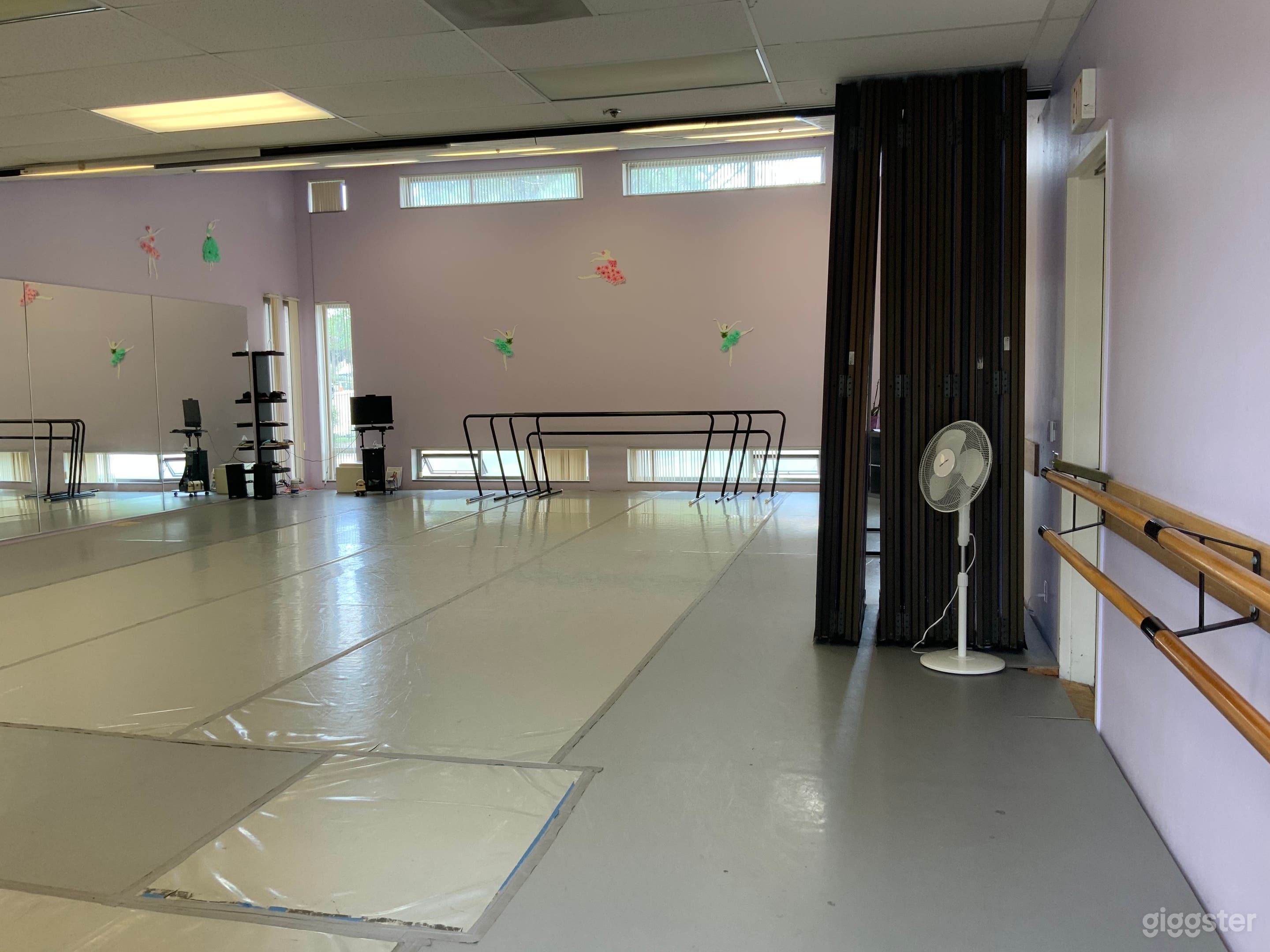 Modern Ballet and Dance Studio Photo 1