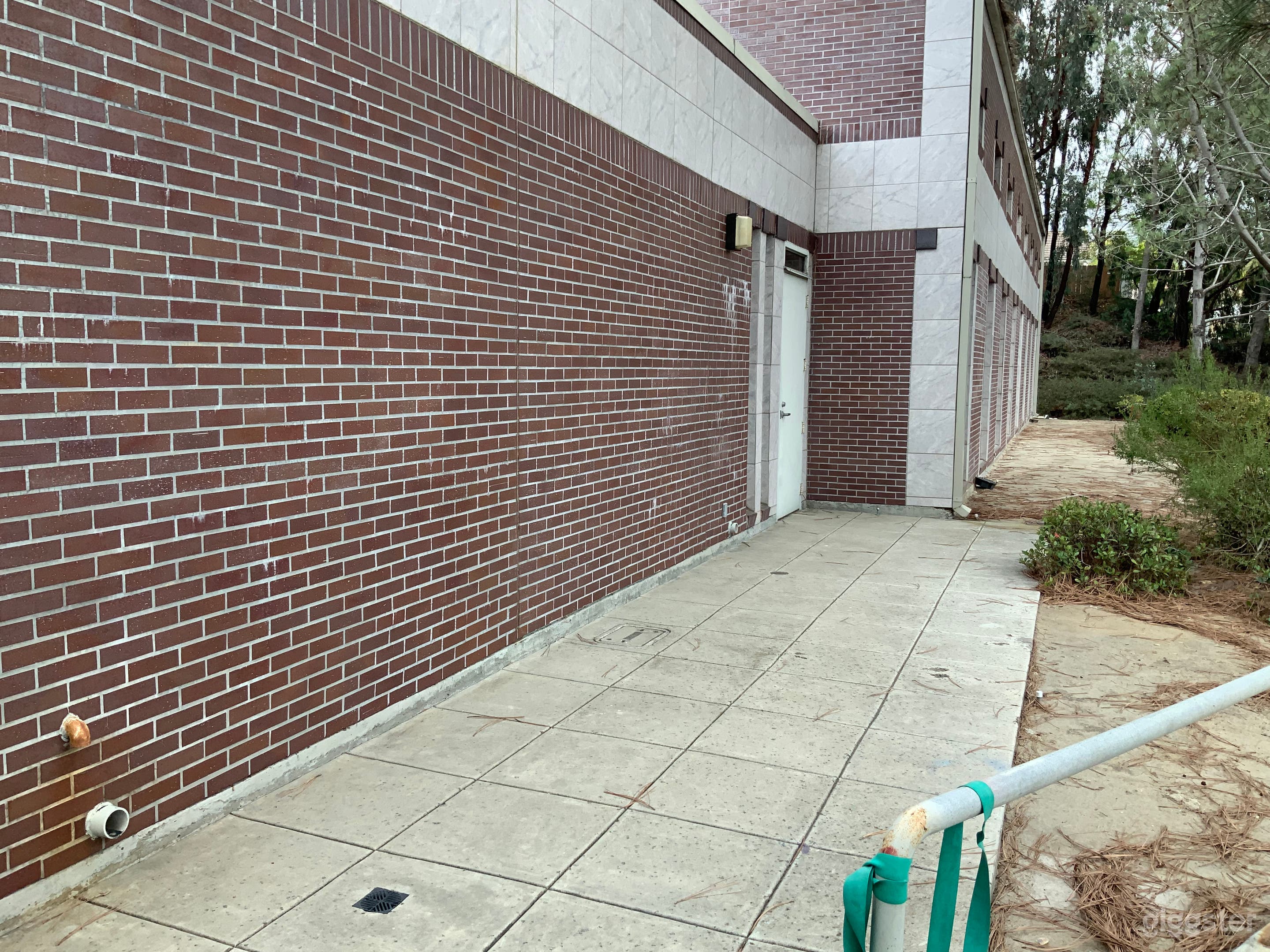 Modern Ballet and Dance Studio Photo 4