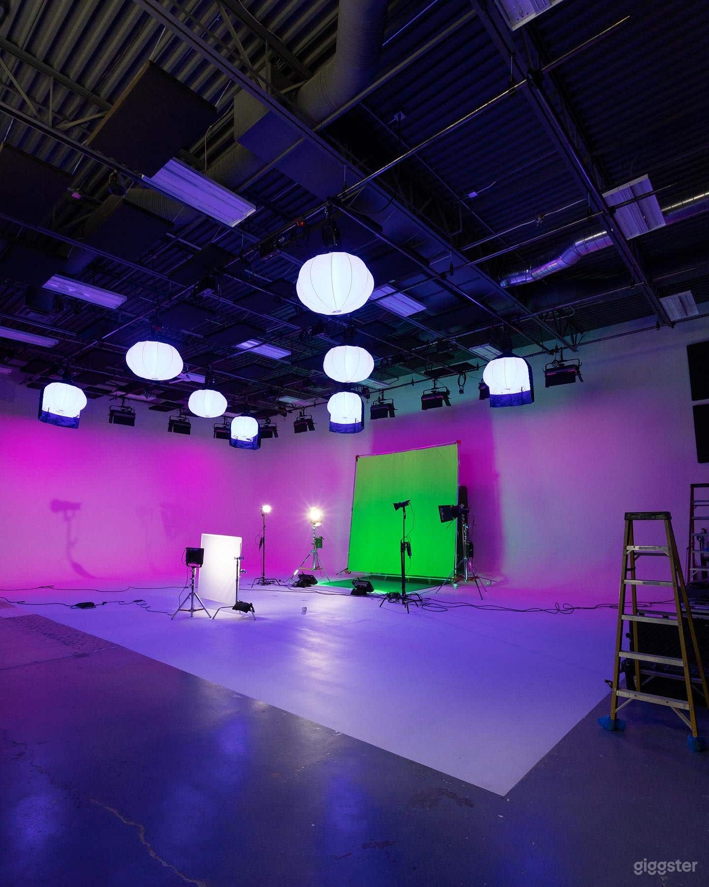 Elite Lighting & Performance Stage Venue Photo 4