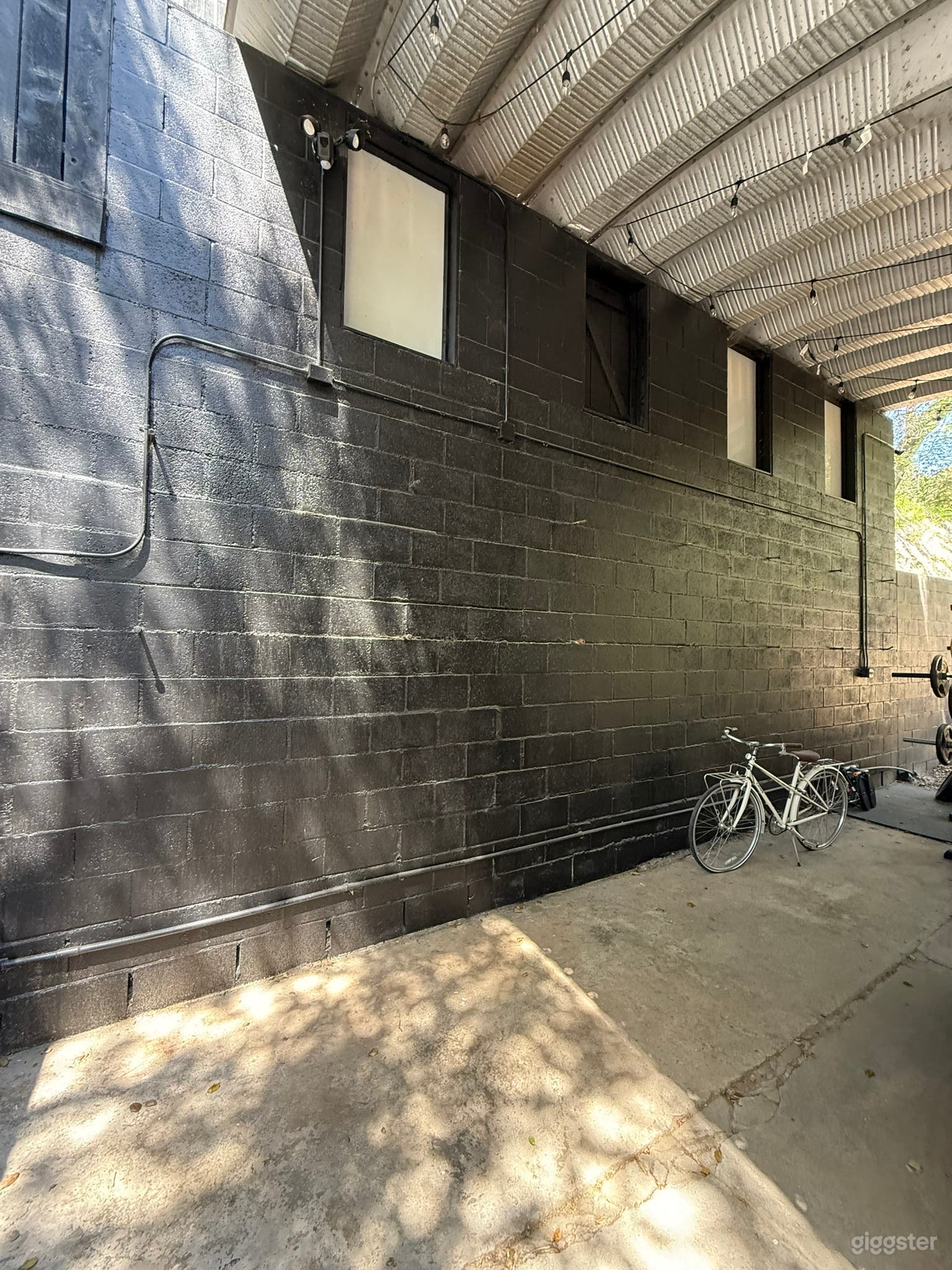 Iconic Topanga Boxcar House Photo 3