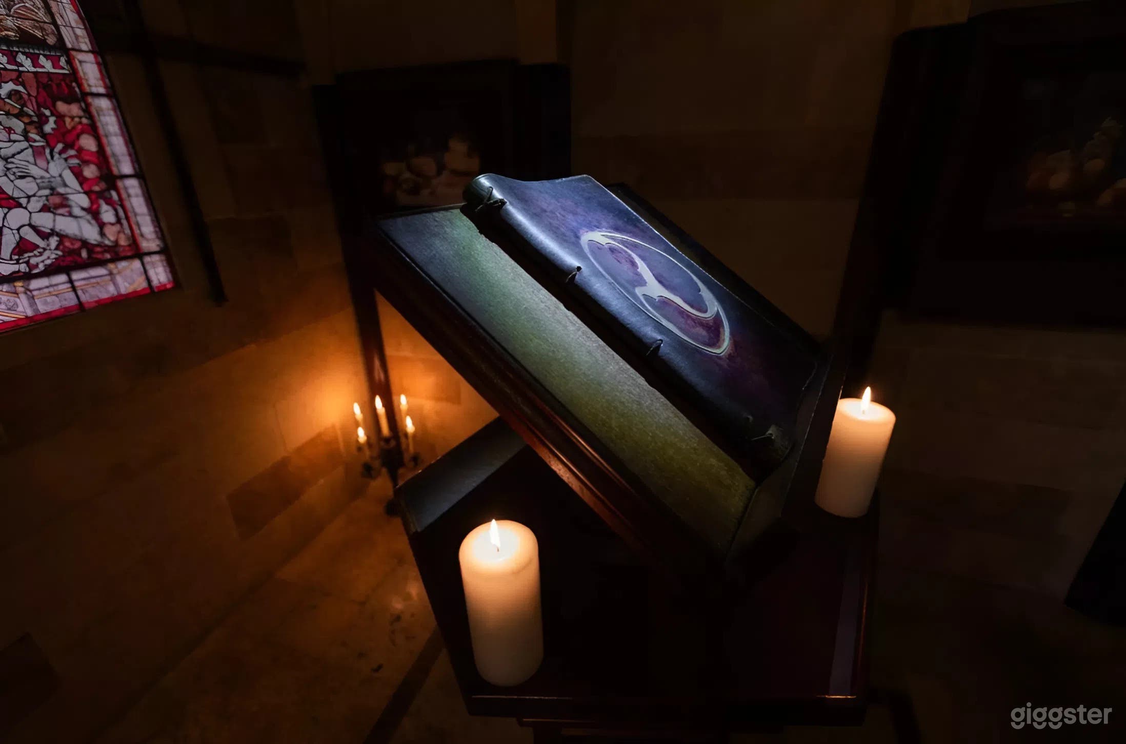 Photo de Salle d'évasion du laboratoire de l'œuf noir mystique – Science-fiction immersive 2