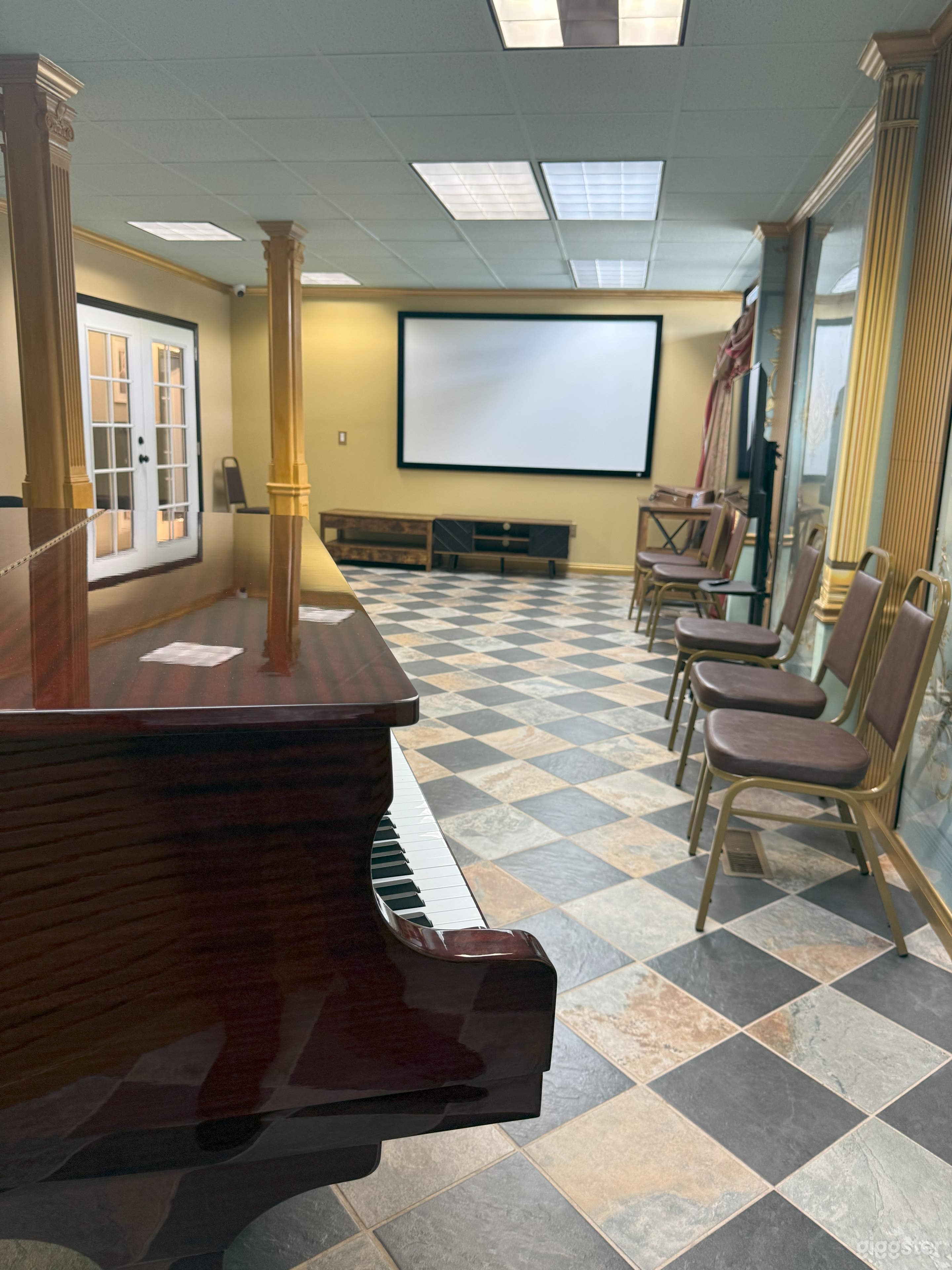 Creative Music Space Studio at Downtown Burbank Photo 4