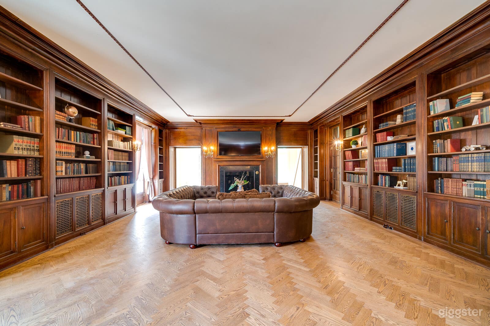 1917  Historical Mansion with pool 9 bedrooms  Photo 1