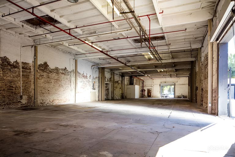  Derelict Industrial Warehouse - CLEANEST SANITIZED 