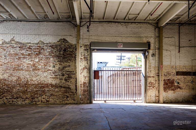  Derelict Industrial Warehouse - CLEANEST SANITIZED 