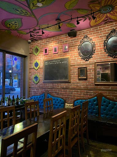 Quintessential Indian Restaurant in Montreal (Buyout) Photo 3