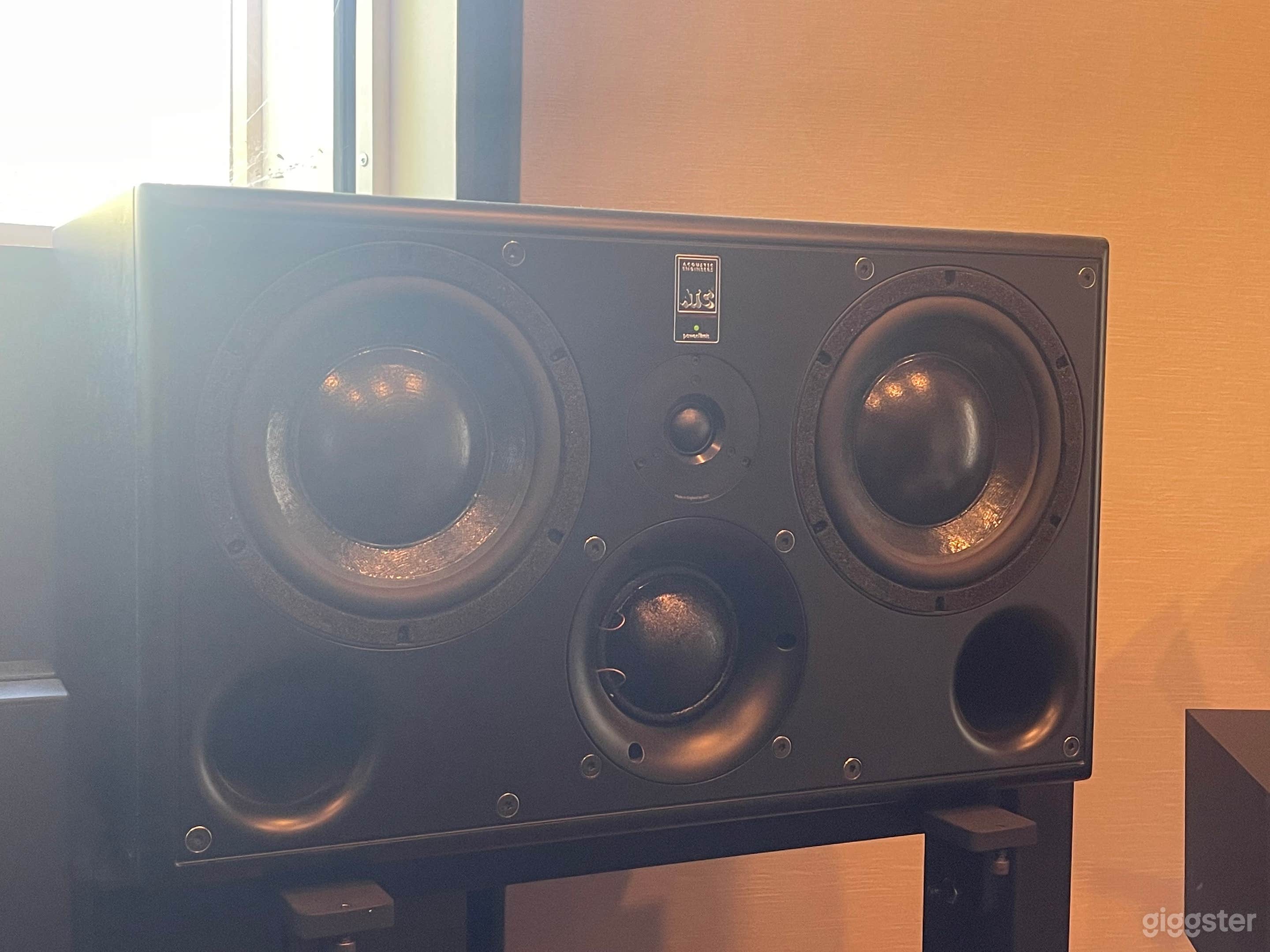 LUXURY Studio A - With Pool &amp; Bungalow Photo 4