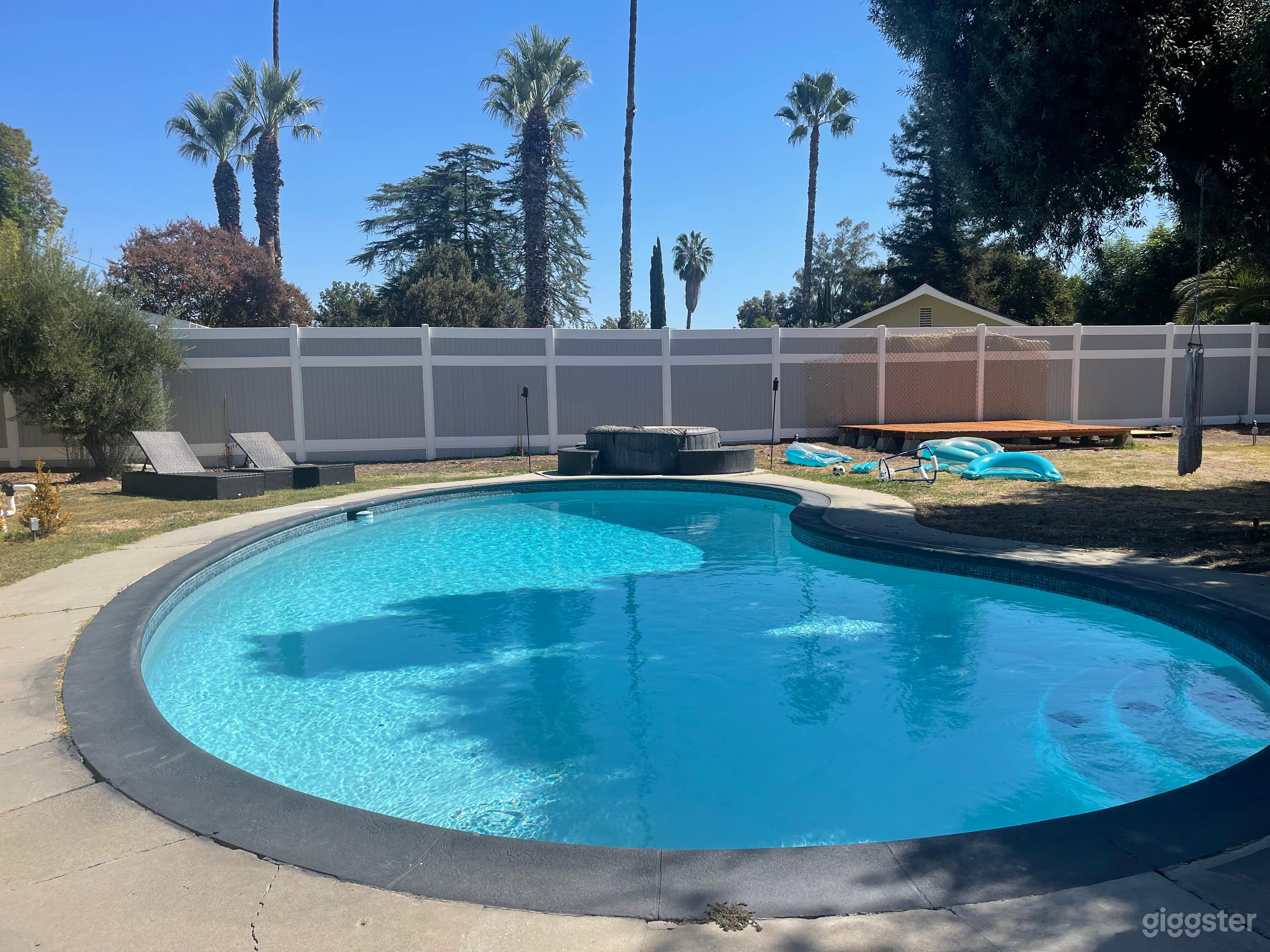 LUXURY Studio A - With Pool &amp; Bungalow Photo 2