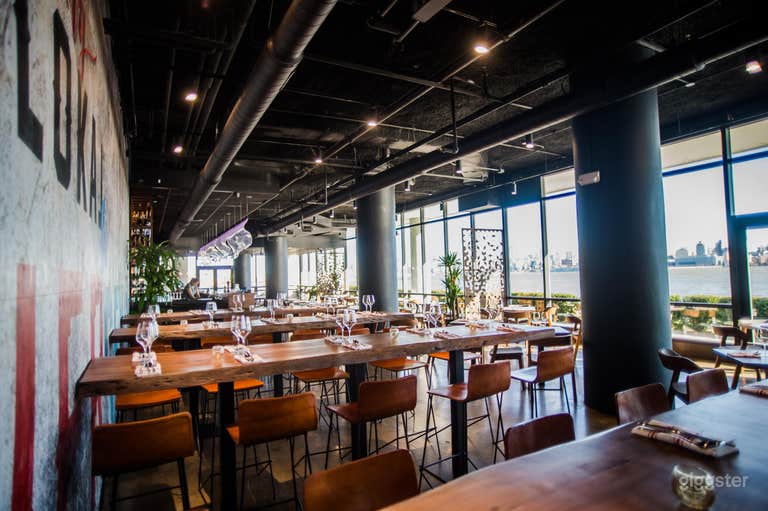  Majestic Waterfront City Views 