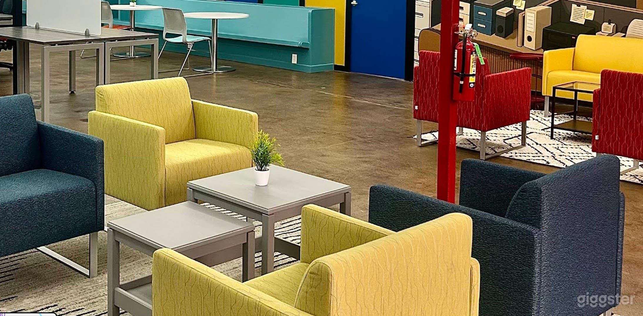 Flexible Lounge Space Photo 3