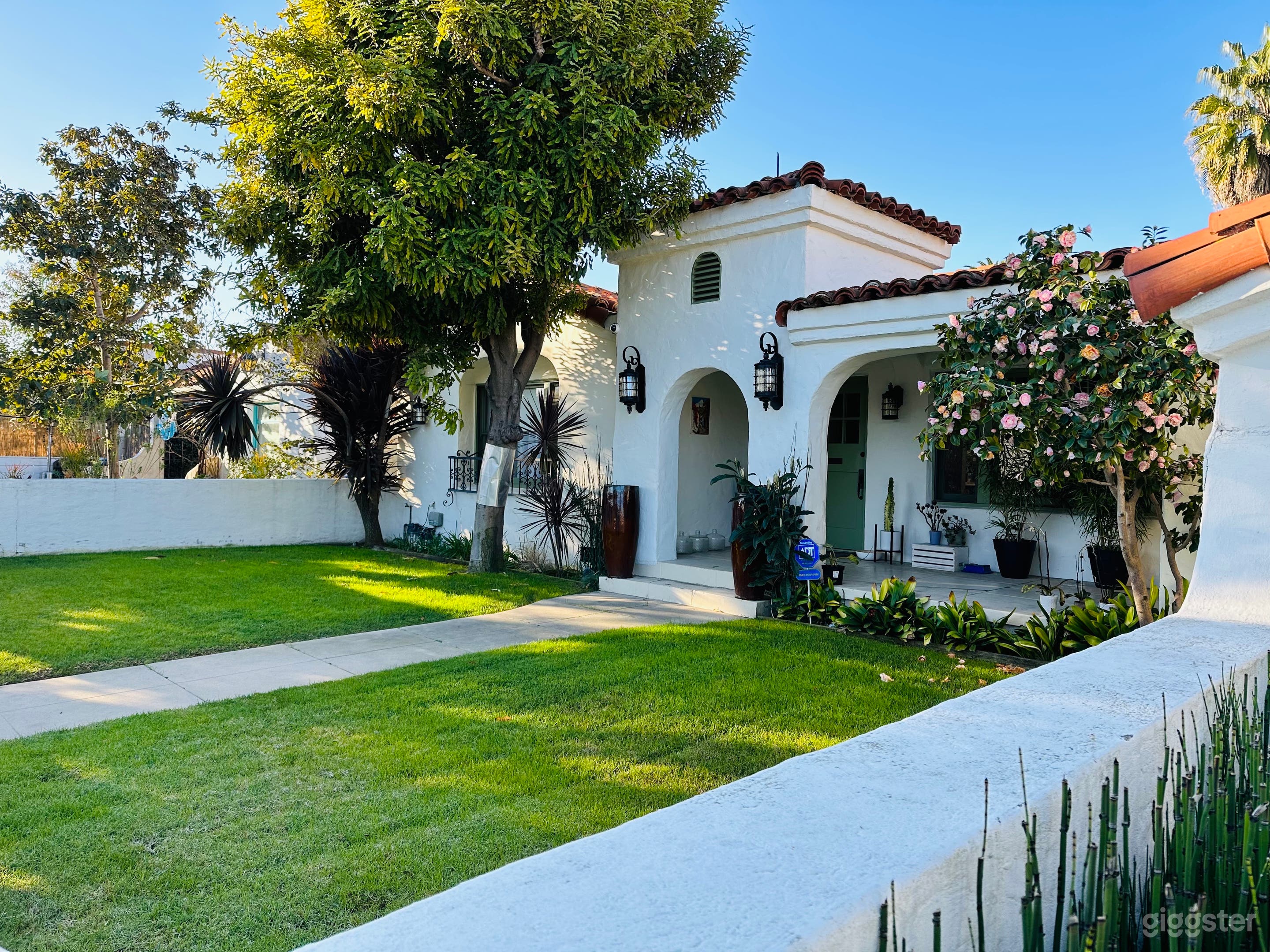 Venice Beach Secret Garden Sanctuary Photo 3