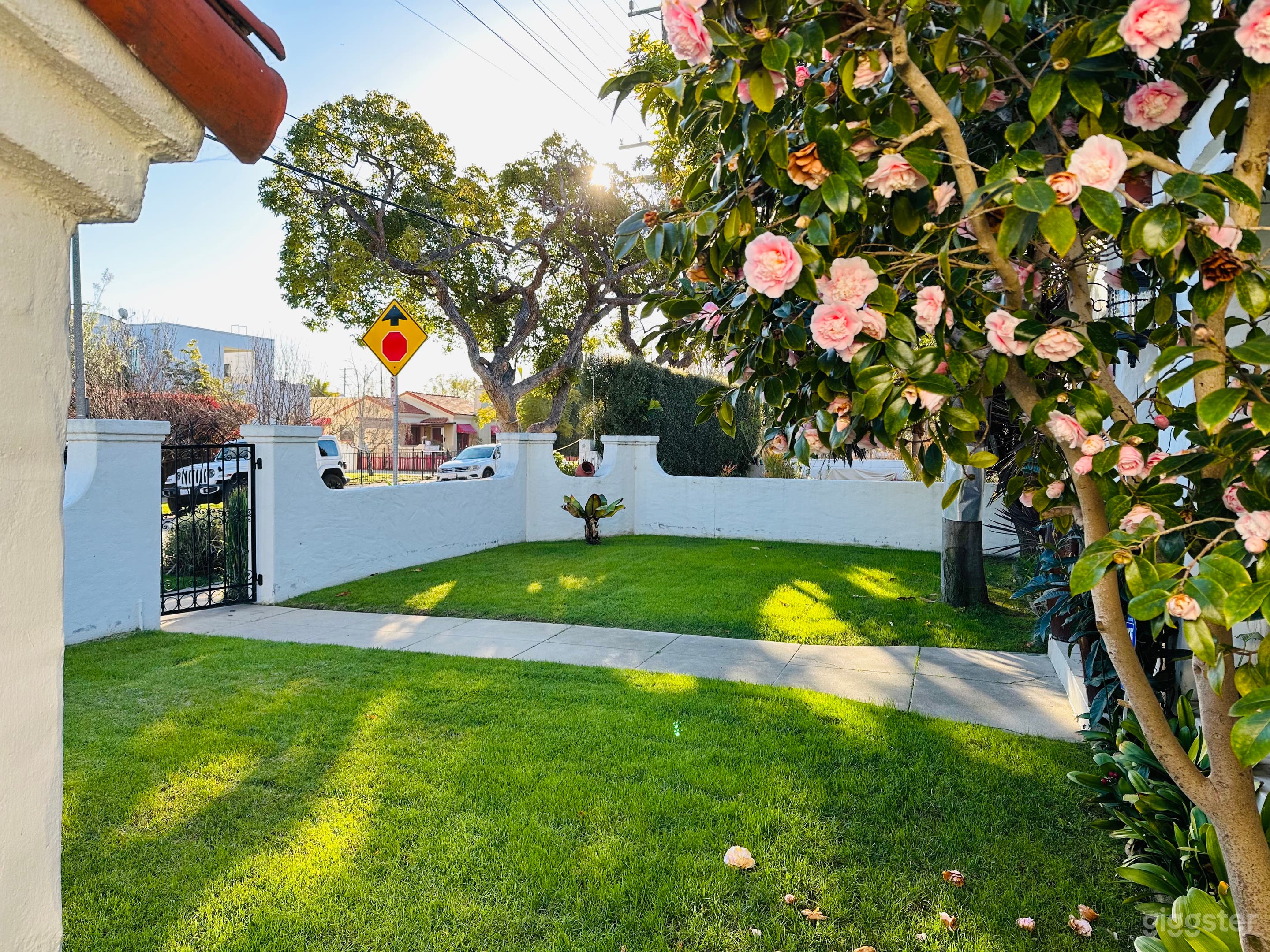 Venice Beach Secret Garden Sanctuary Photo 2