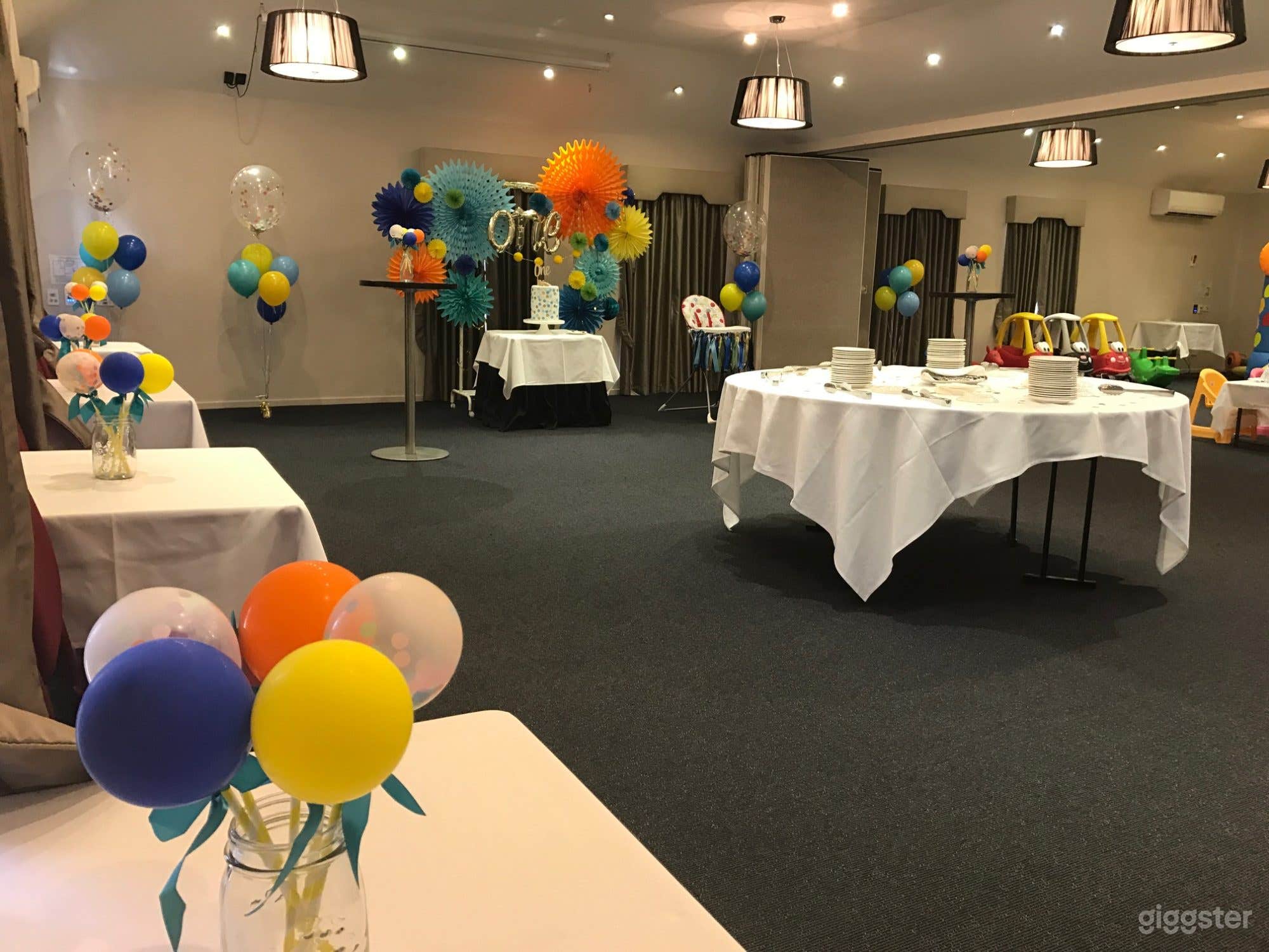 The Royal Room Photo 2