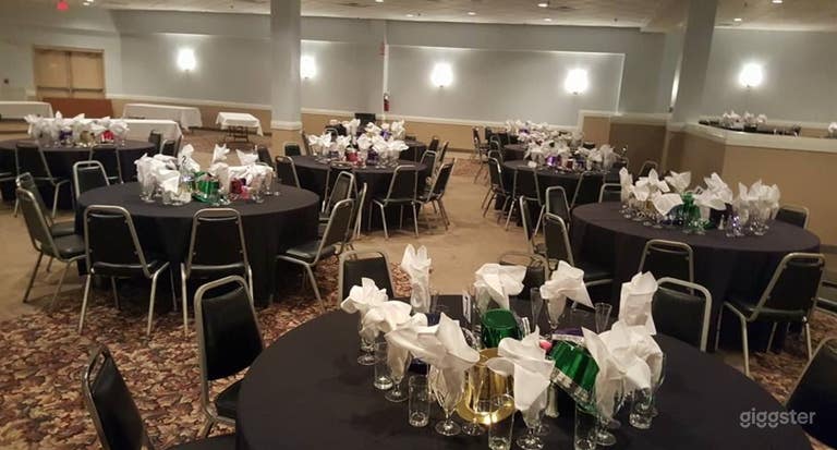  Large and Bright Private Club 