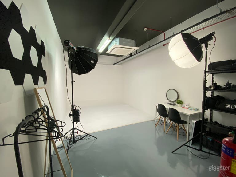  Mini Cyclo Studio for rent 