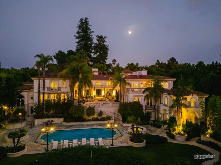  MEDITERRANEAN OPULENCE OUTDOOR POOL 